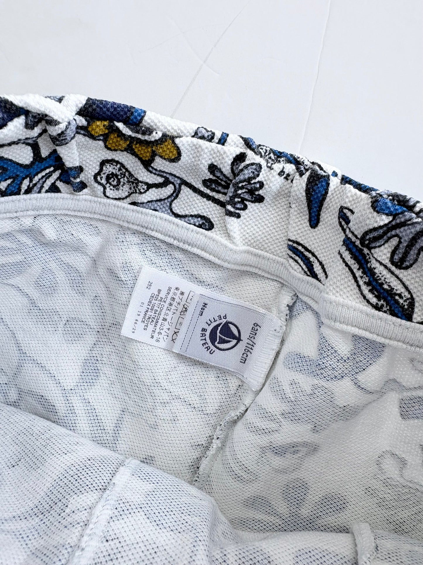 Petit bateau printed shorts 6Y