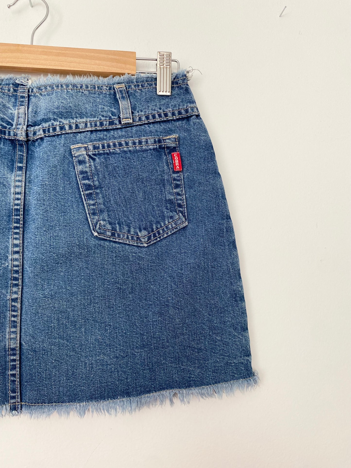 Vintage cobra frayed hem denim mini skirt W26-28