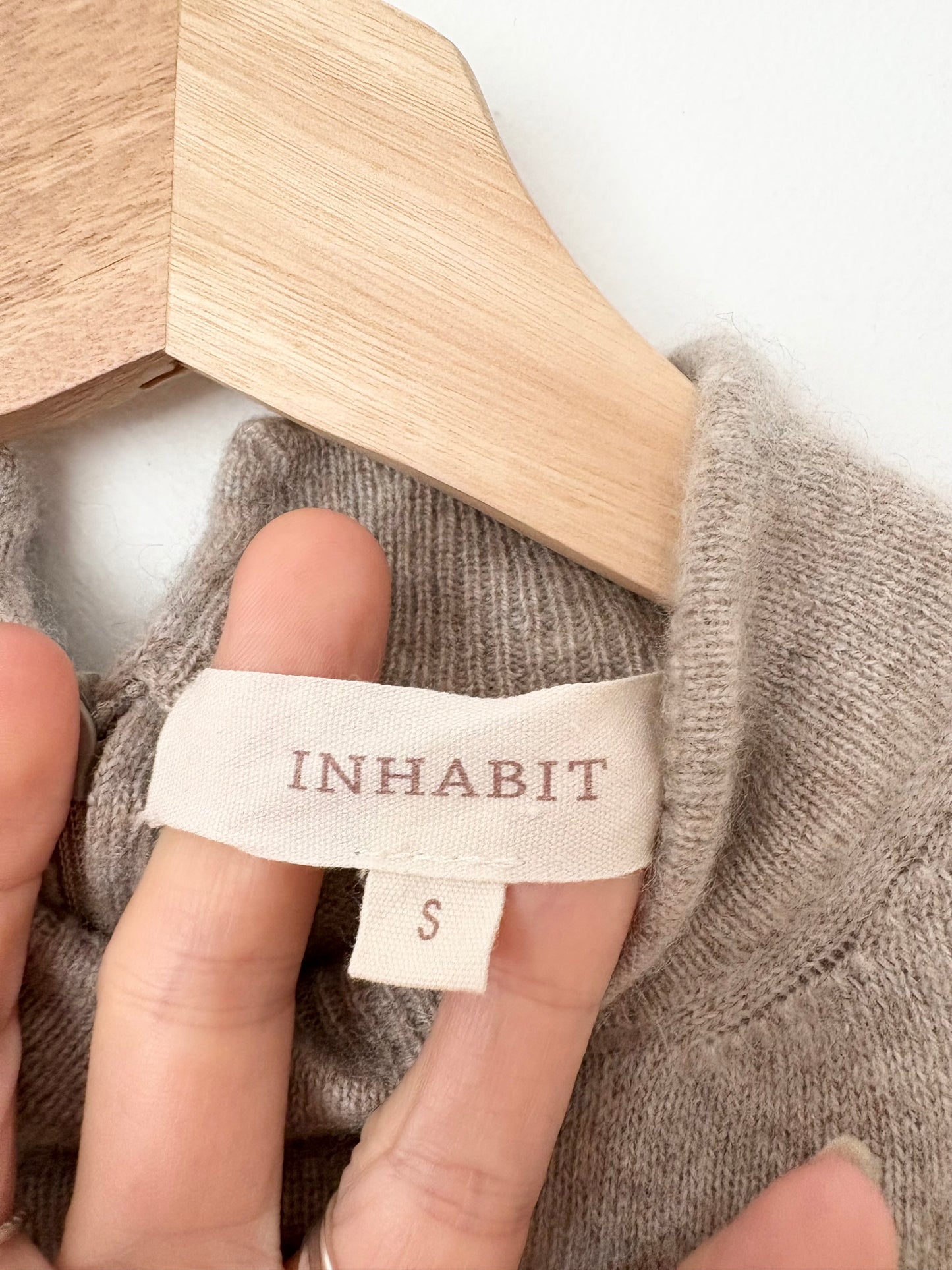 Inhabit cashmere back zip sweater XS/S