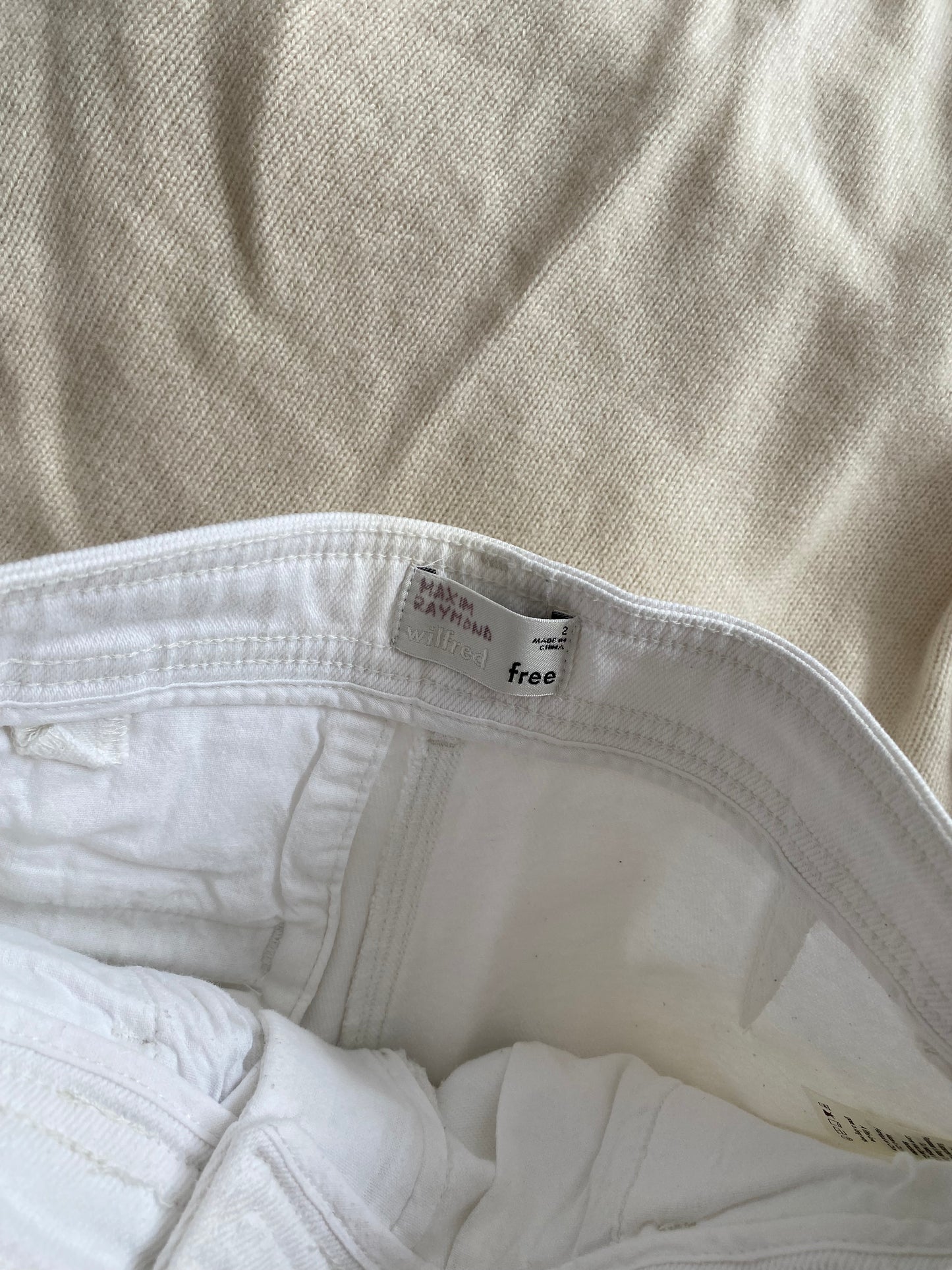 Short en jean blanc Wilfred W24