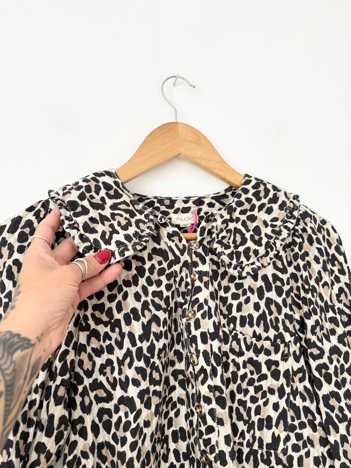Pilcro keira long sleeve leopard print blouse Small