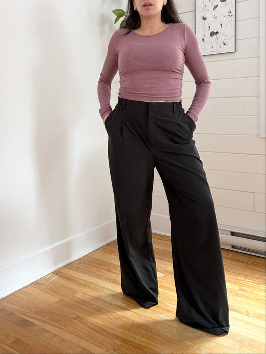 Alo yoga pursuit trousers M/L