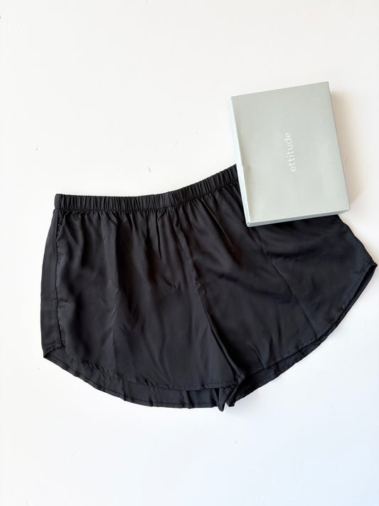 Ettitude Sateen shortie Small