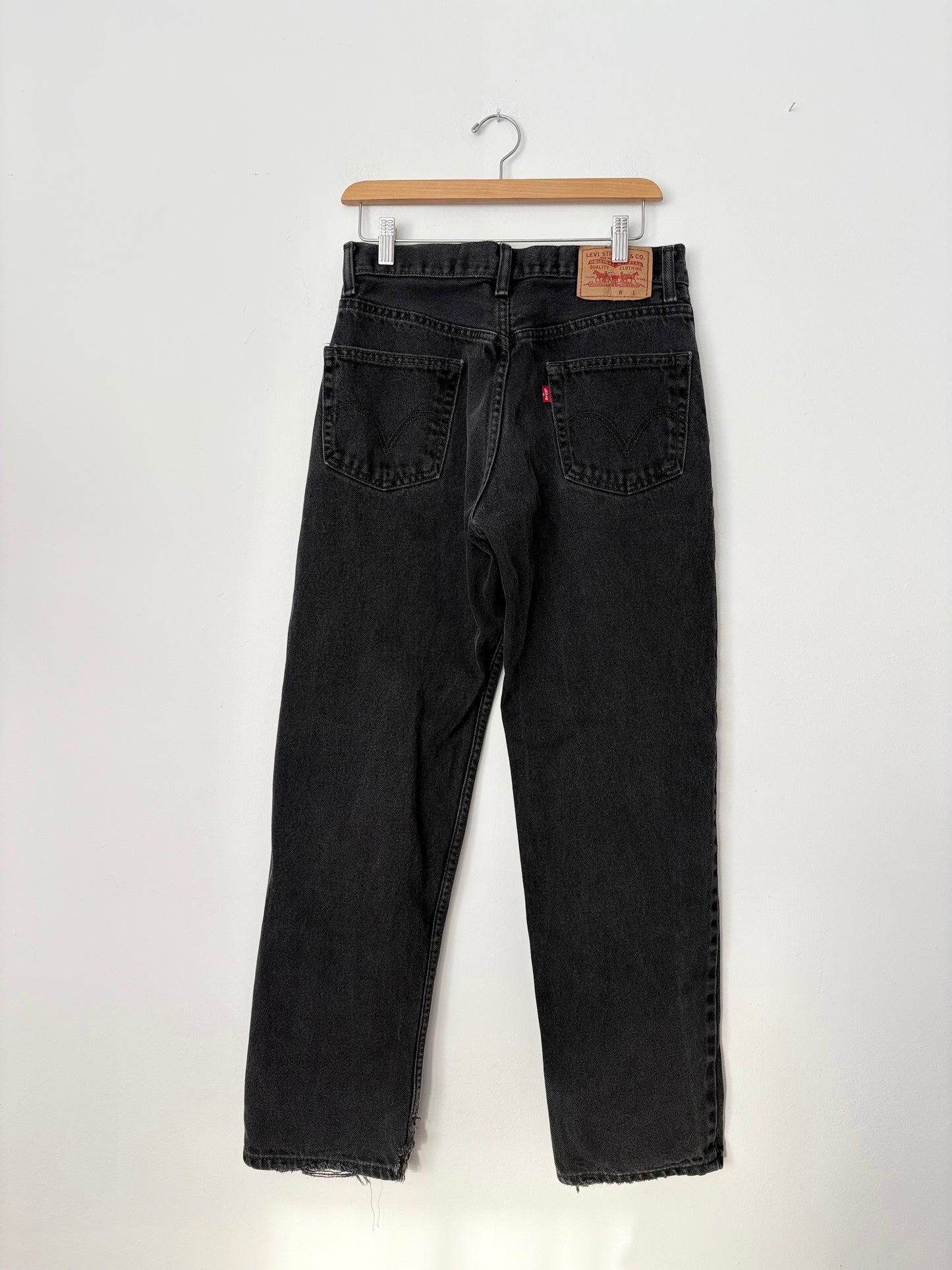 Jean Levi's 550 vintage en denim noir délavé, taille 27/28