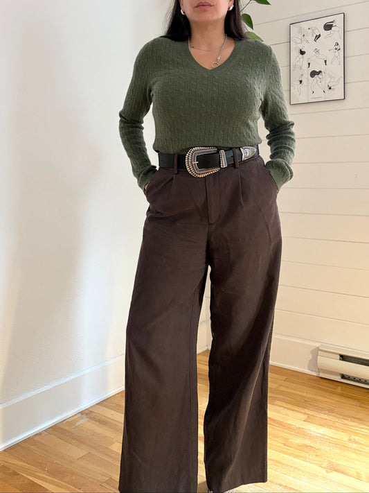 Charters club cashmere cable knit V neck sweater Medium