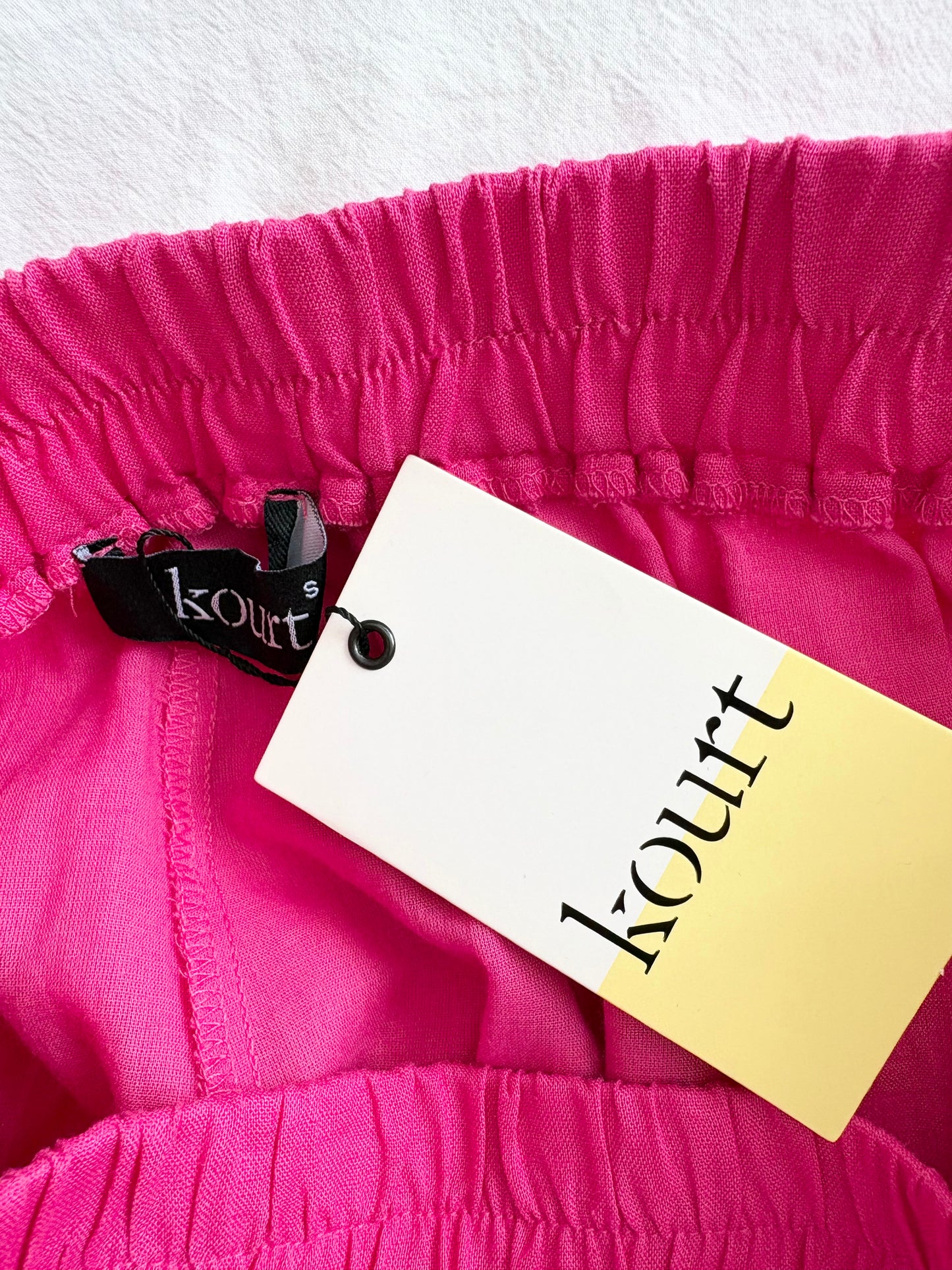 Kourt. Askita linen skort Small