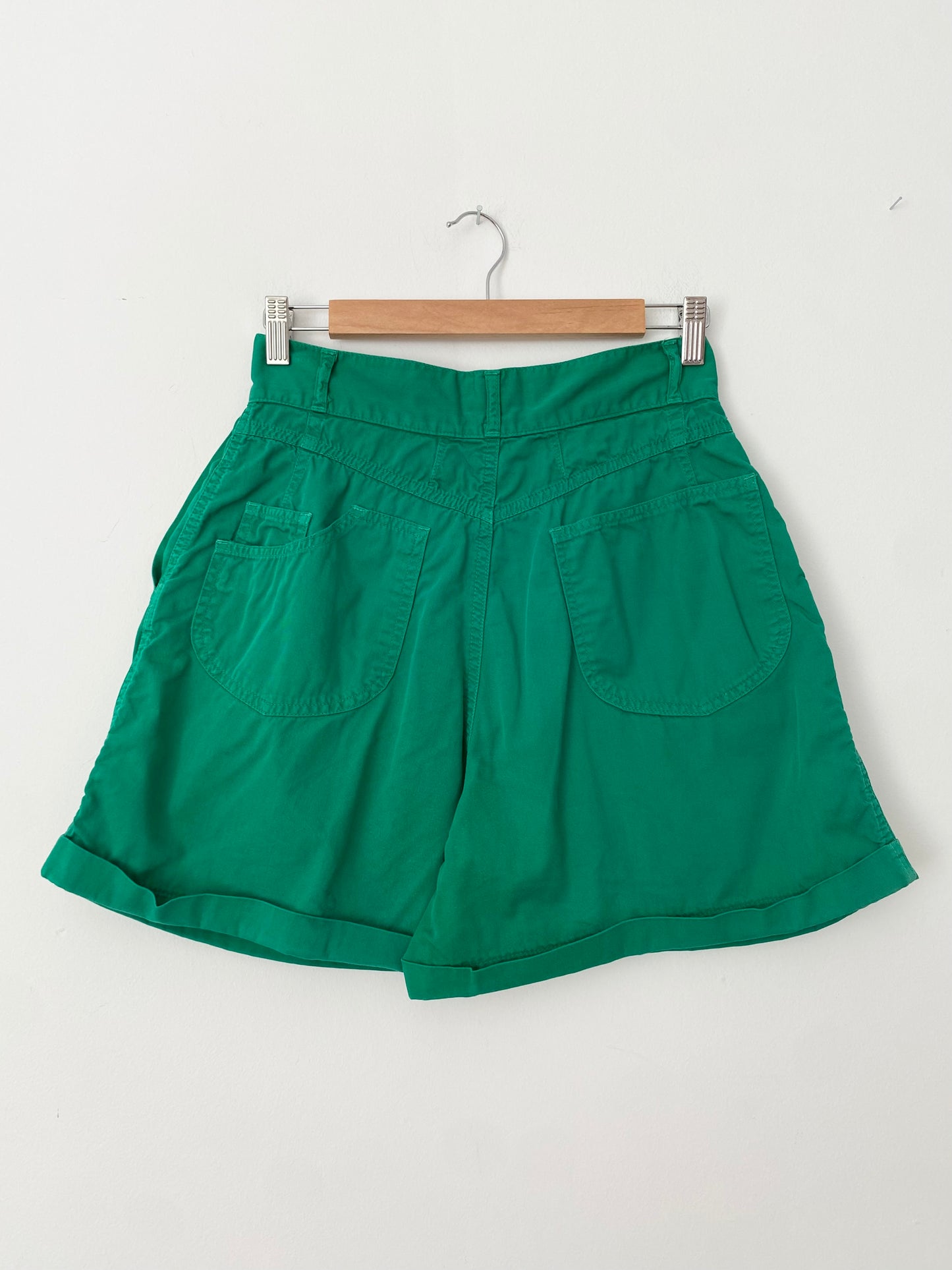 Short vintage United Colors of Benetton W27 