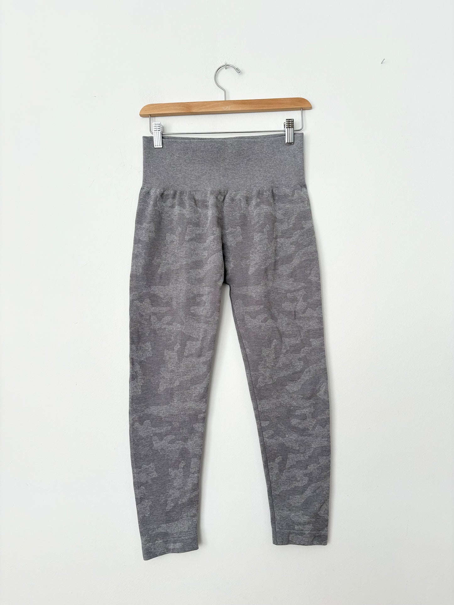 NVGTN grey camo seamless leggings Medium