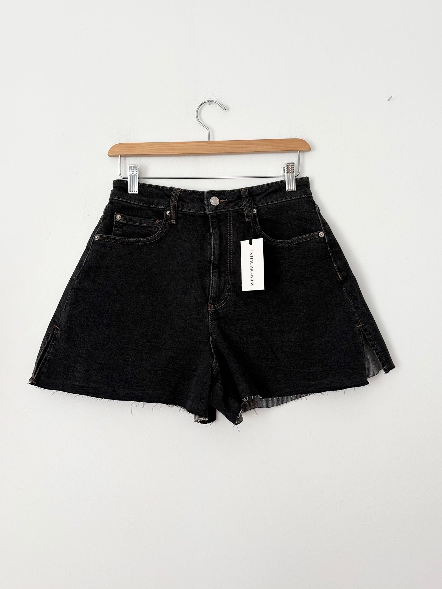 Weworewhat High rise boyfriend shorts W26