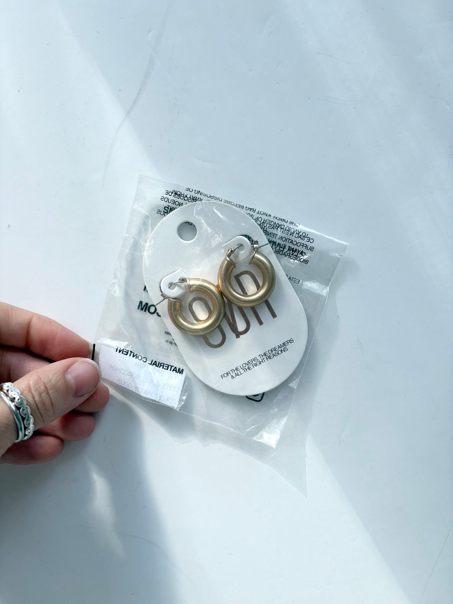 mini hoops plaquées or 8 other reasons