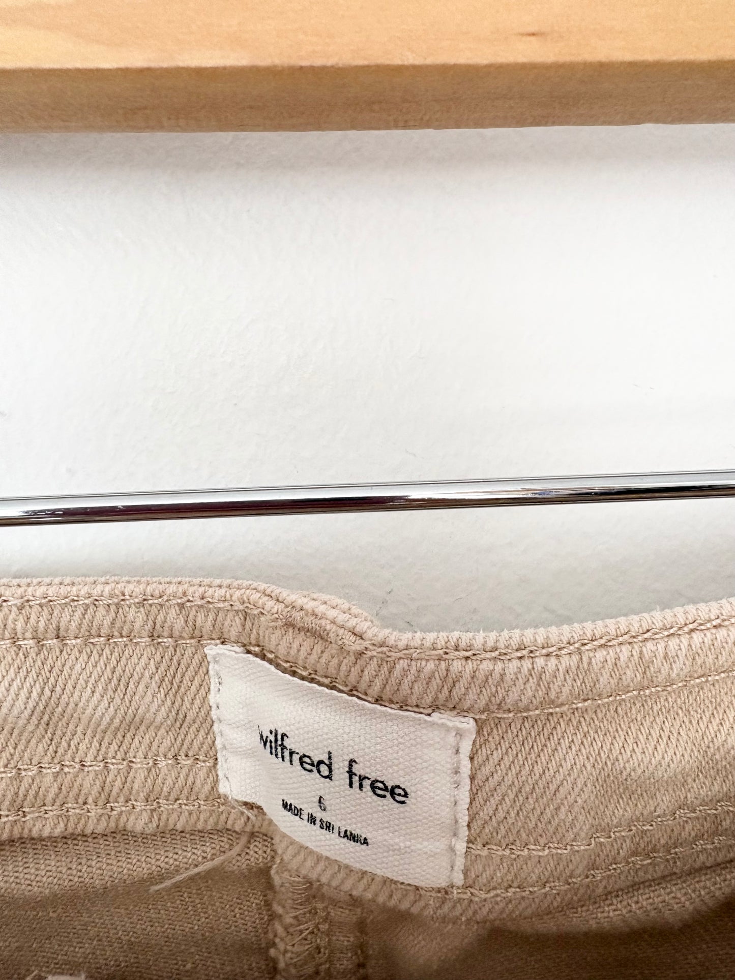 Wilfred modern utility pants in beige W28