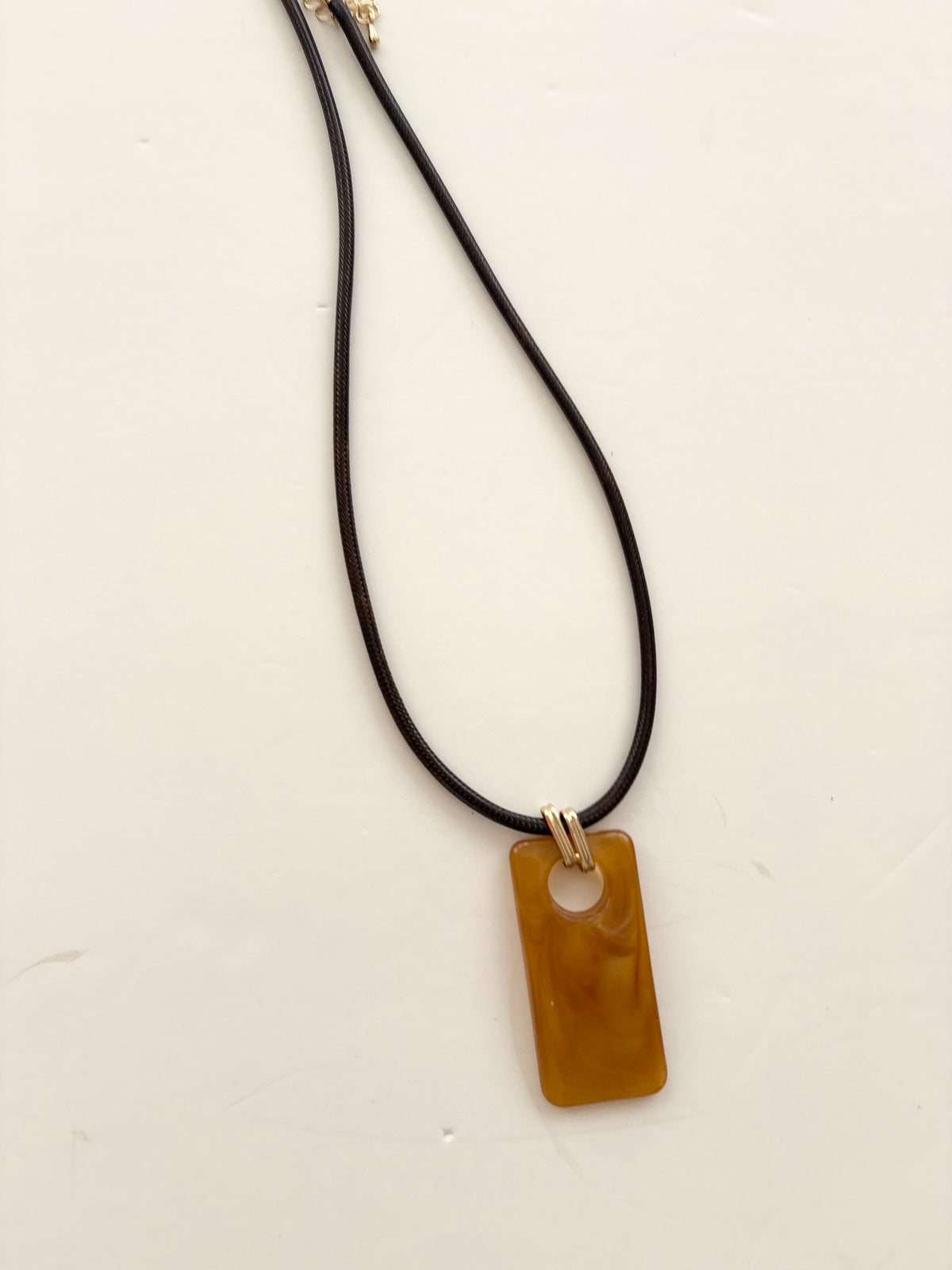 Collier avec pendentif en pierre 8 other reasons
