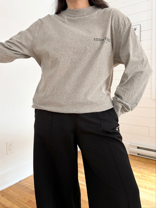 Essentials Fear of god grey logo long sleeve tee M/L