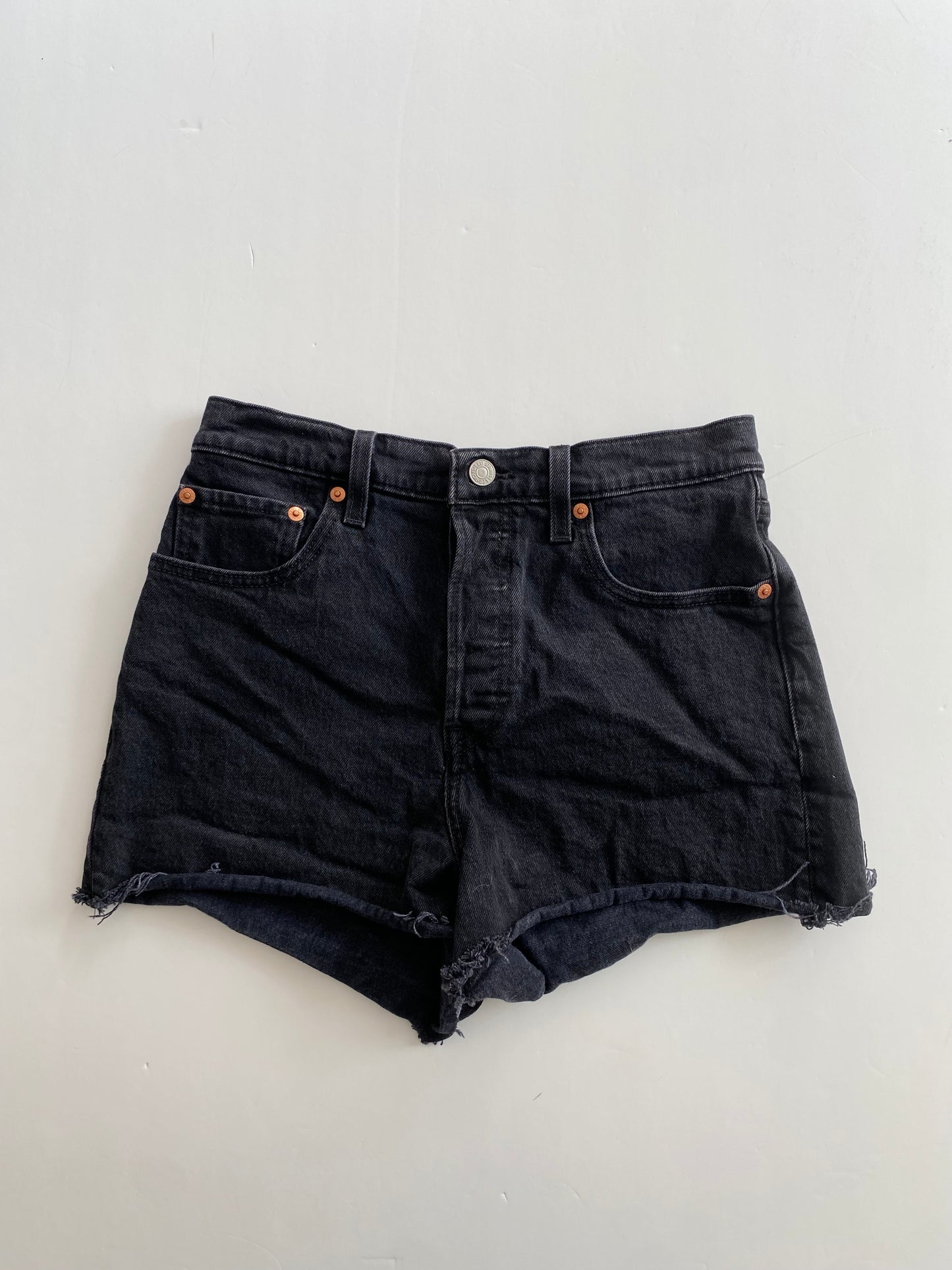 Short Levis Ribcage W28