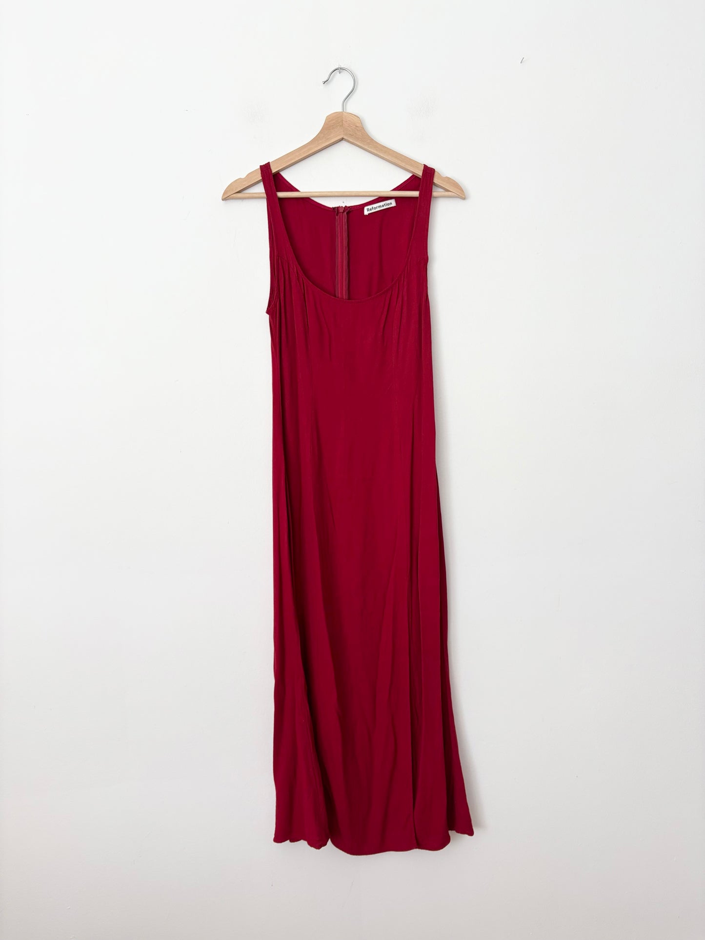 Reformation berry crêpe midi dress Small