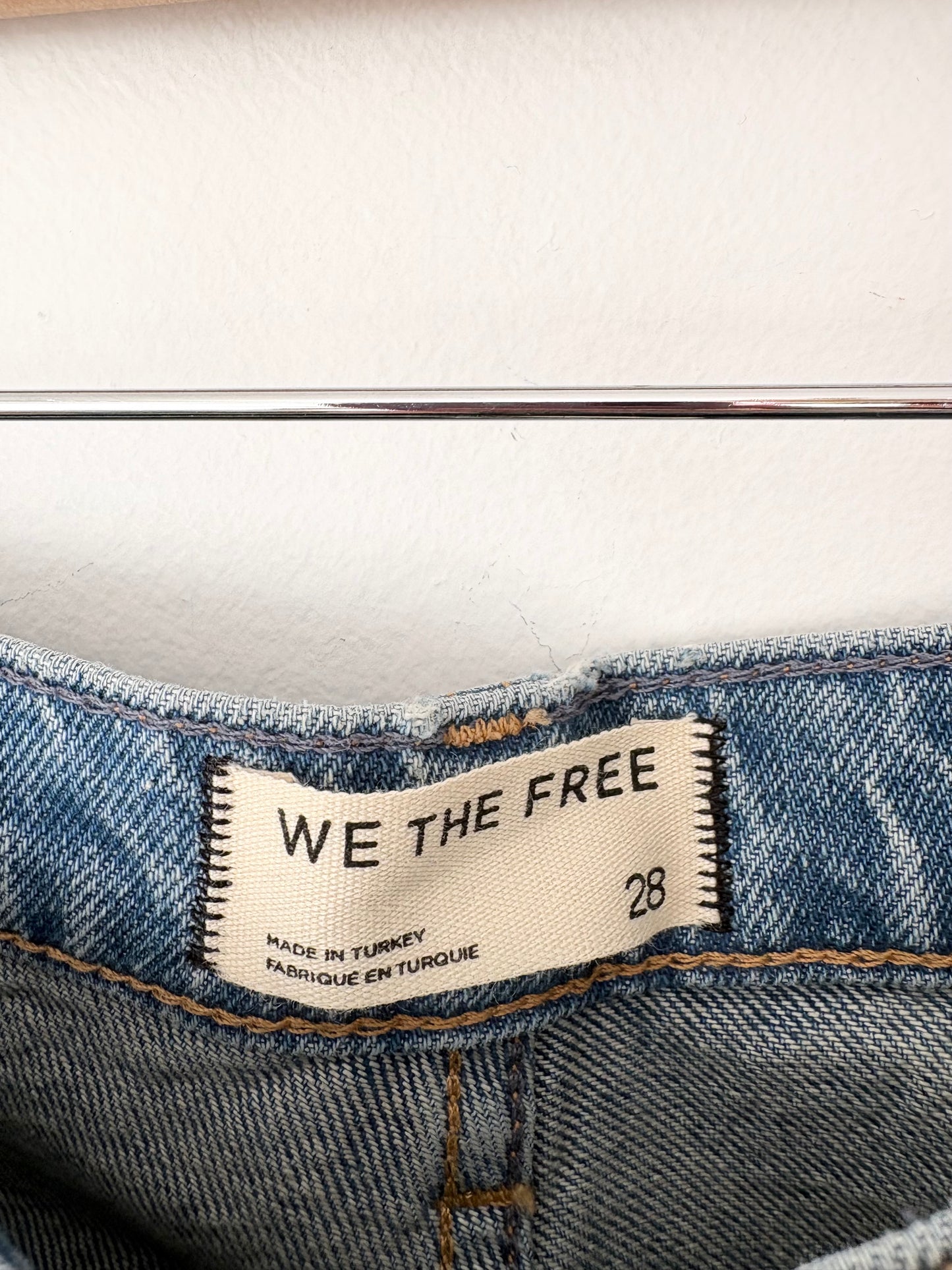 Free people distressed wide leg jeans W28