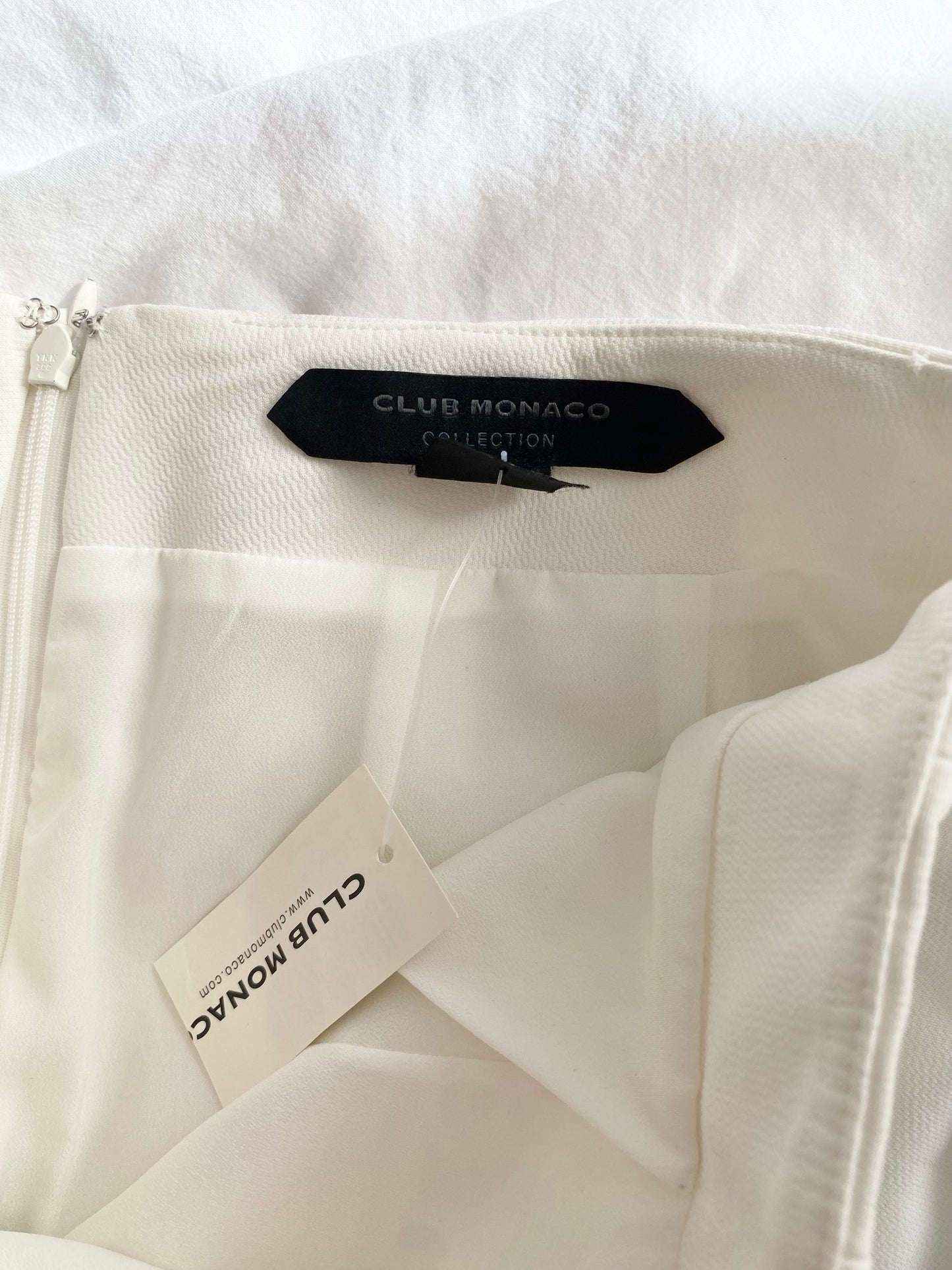 Club Monaco long line bermuda shorts W27
