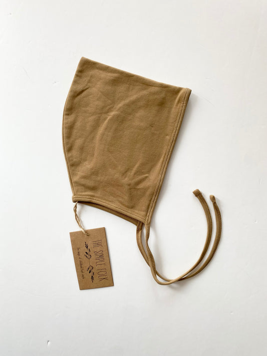 The simple folk fleece pixie hat camel *Multiple sizes