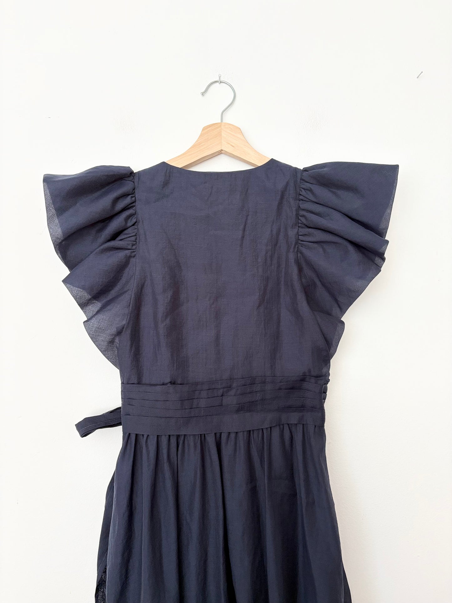 Robe longue étagée en organza Simkhai Petite