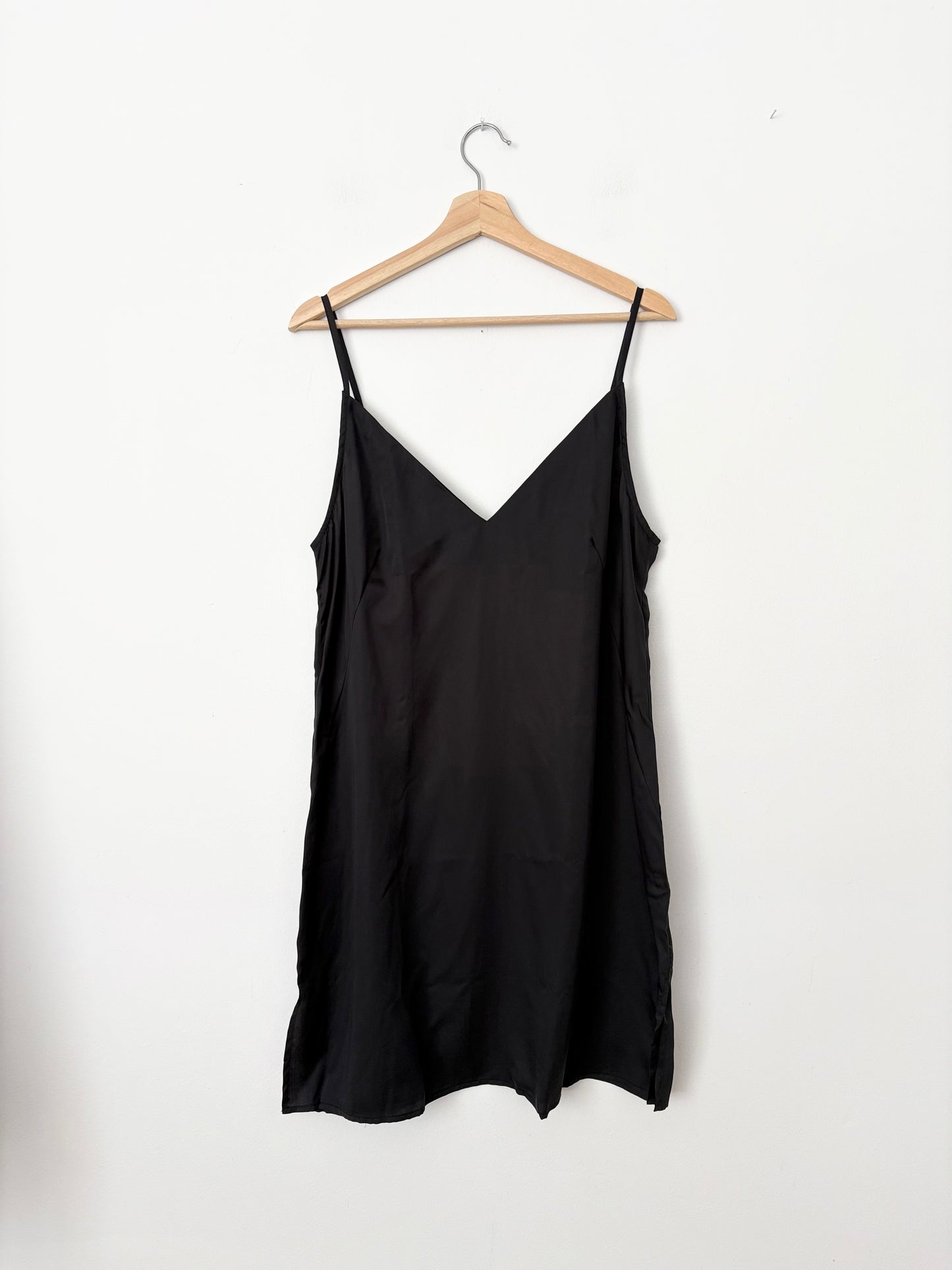 Ettitude bamboo sateen slip dress Large