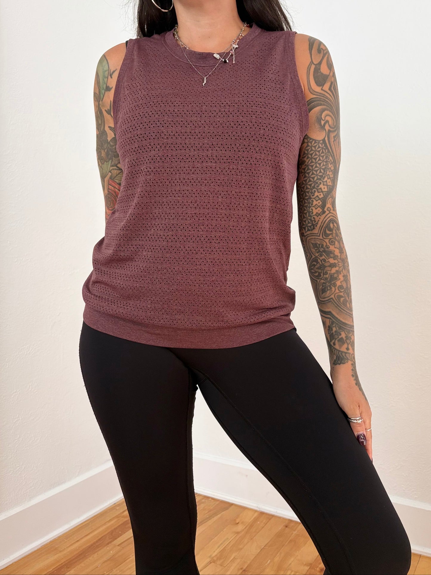 Lululemon Breeze by muscle tank size 8