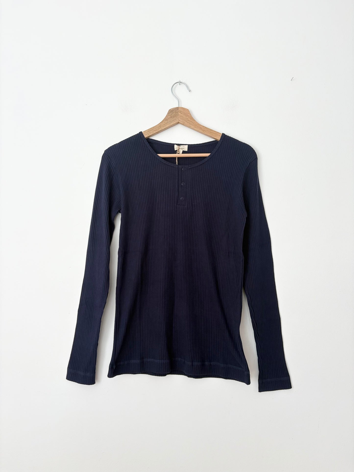 The simple folk ribbed top in indigo *Multiple sizes*