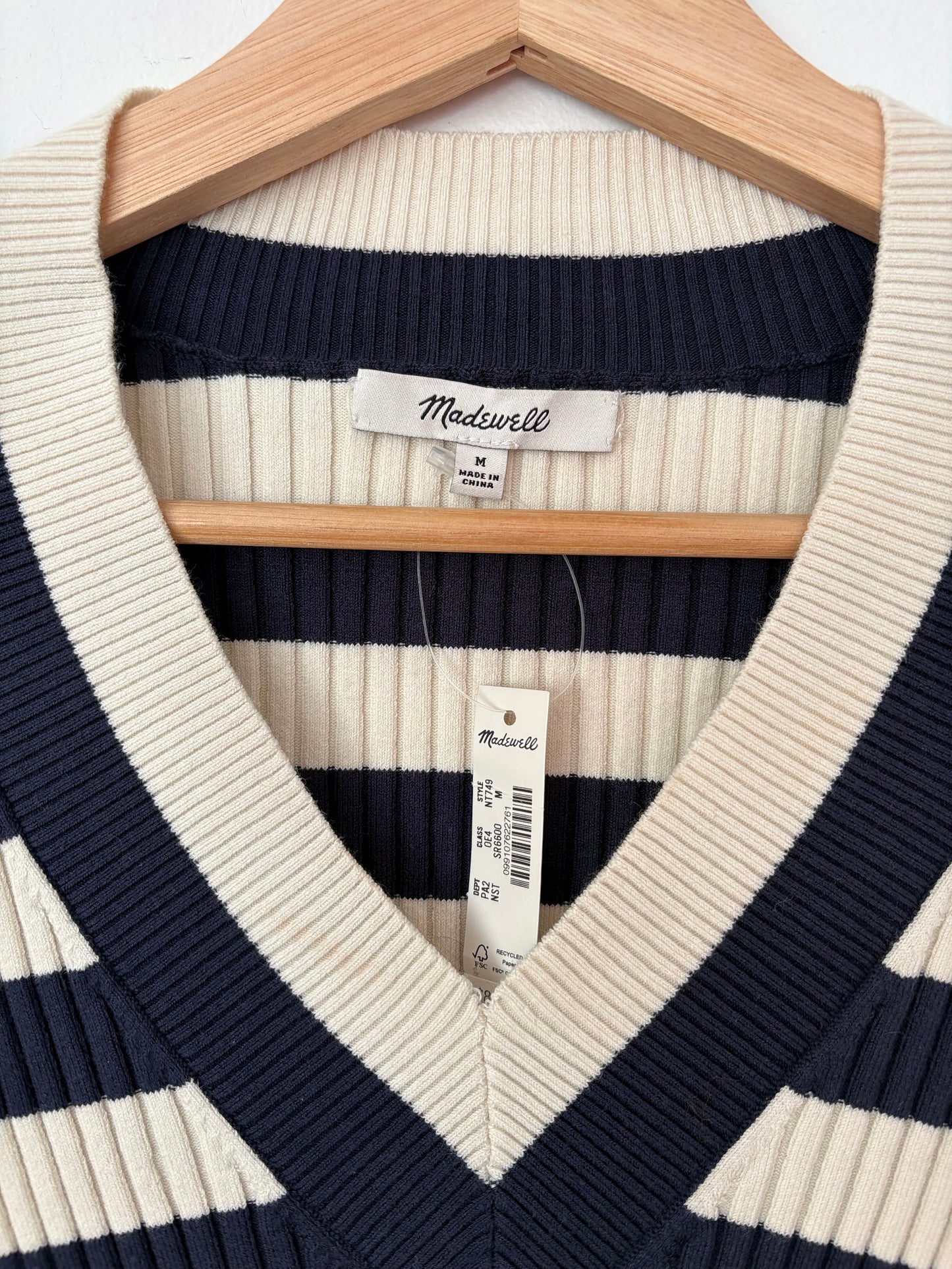 Pull Madewell à col V rayé, taille M
