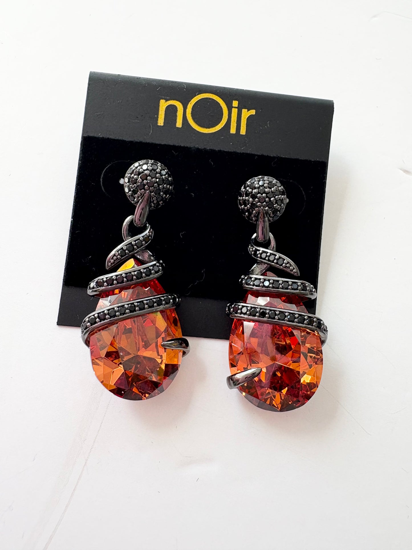 Noir NYC Leza spiral hugging earrings