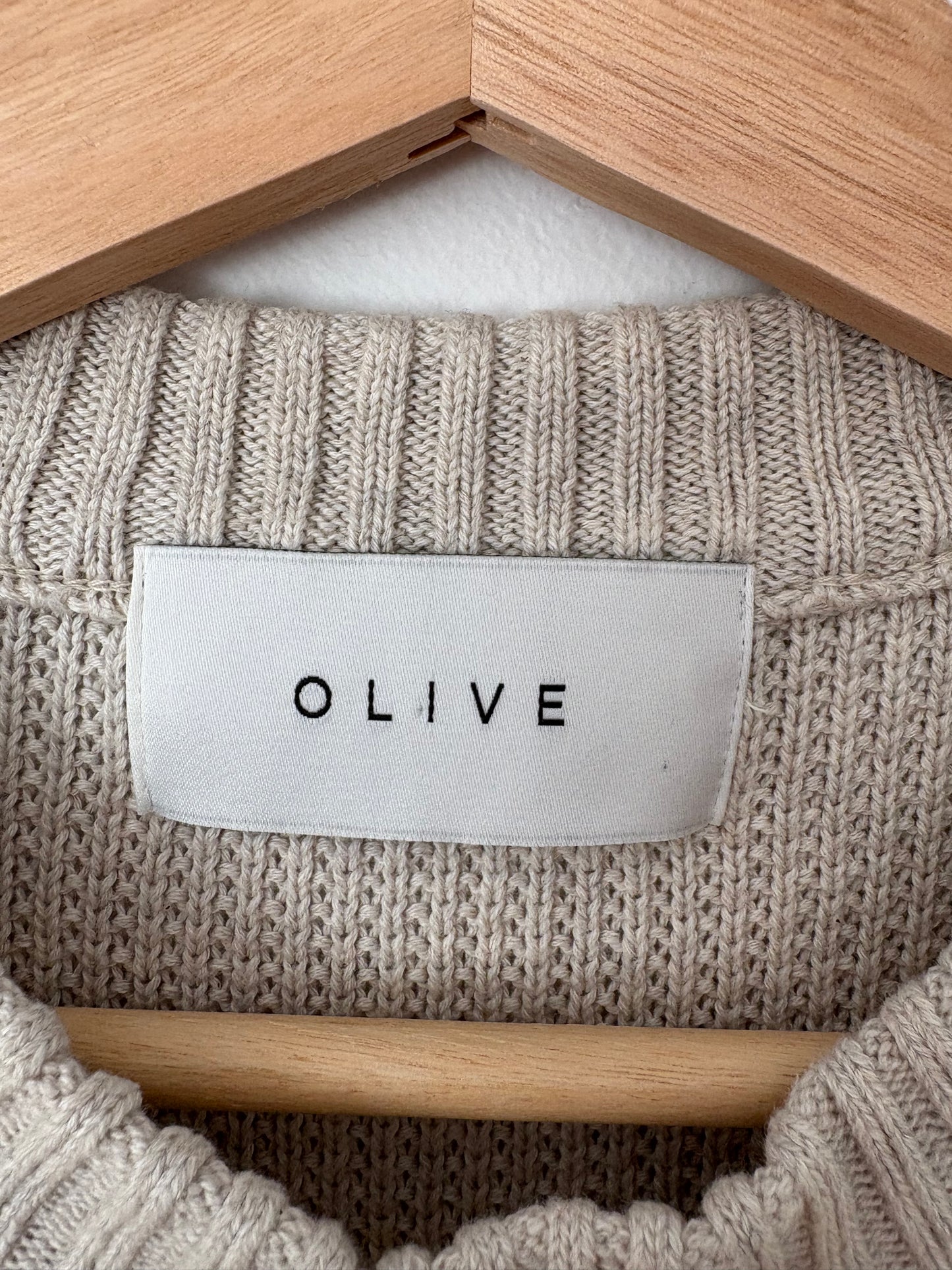 Olive knit sleeveless sweater L/XL