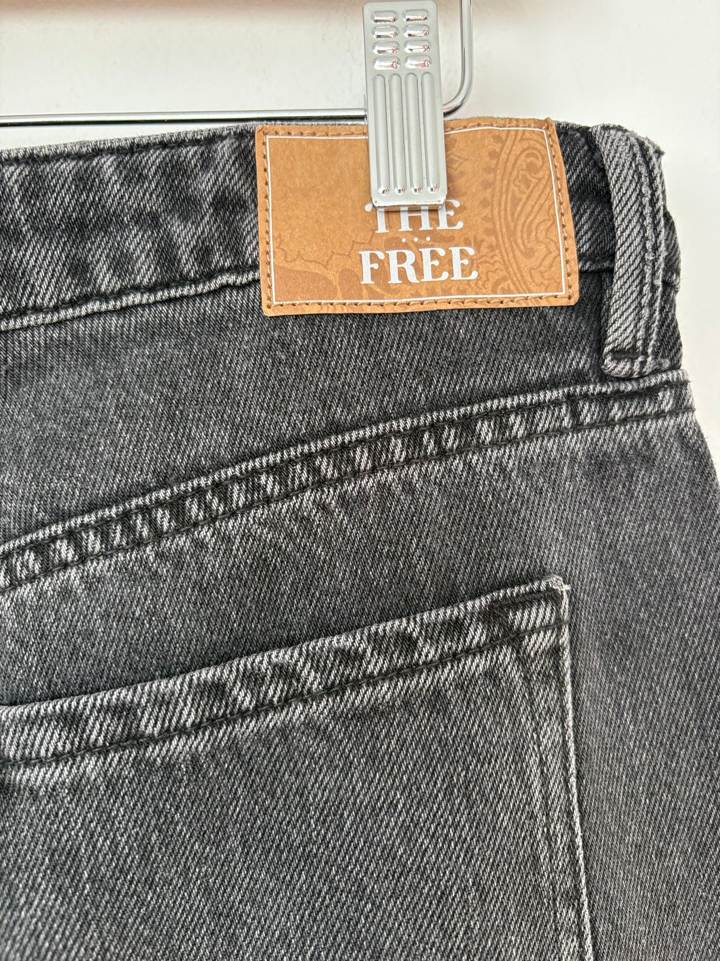 Free People low rise boyfriend wide leg jeans W28/29