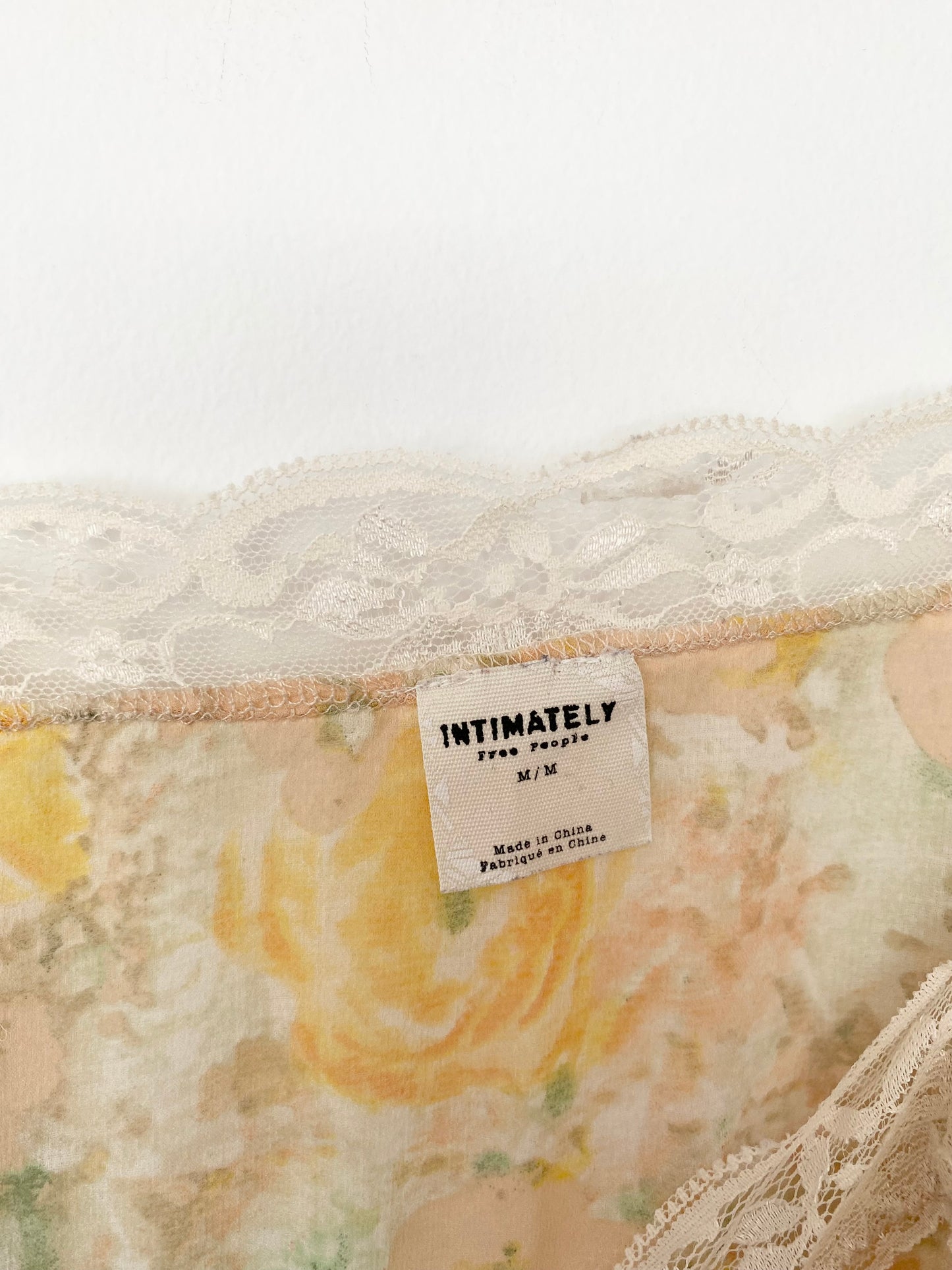 Tunique fleurie en dentelle transparente Free People Medium