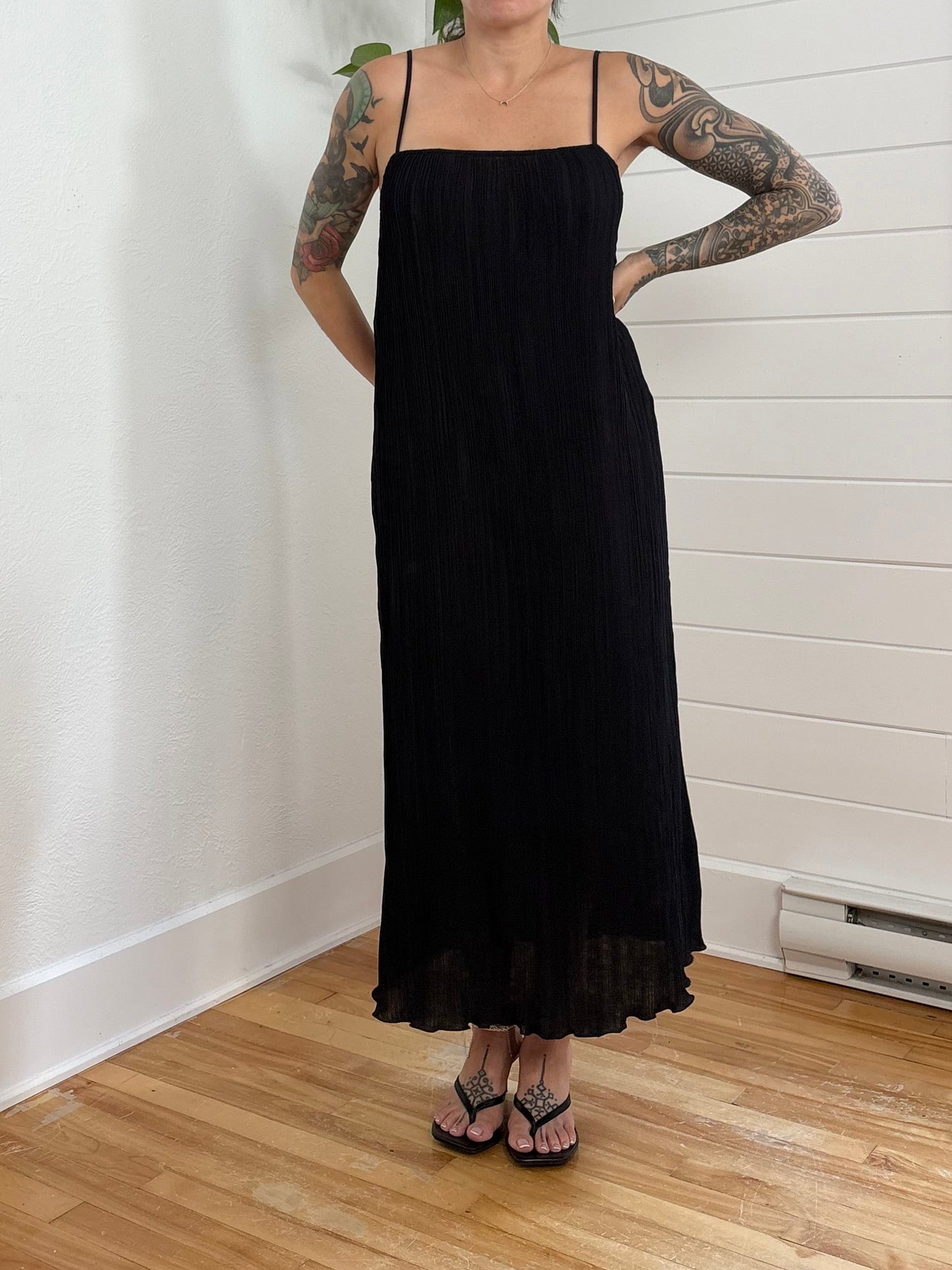 Robe plissée Goldie noire Madewell taille M