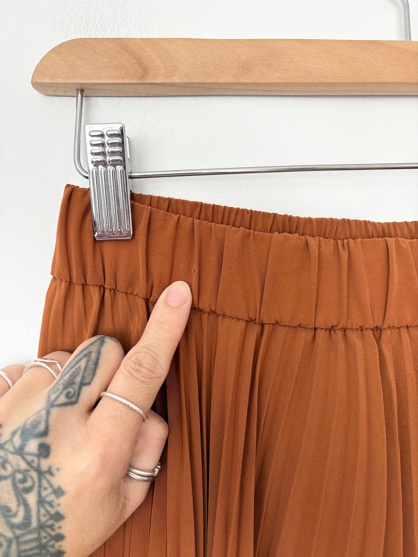 JW Anderson X Uniqlo Asymetric pleated skirt S/M
