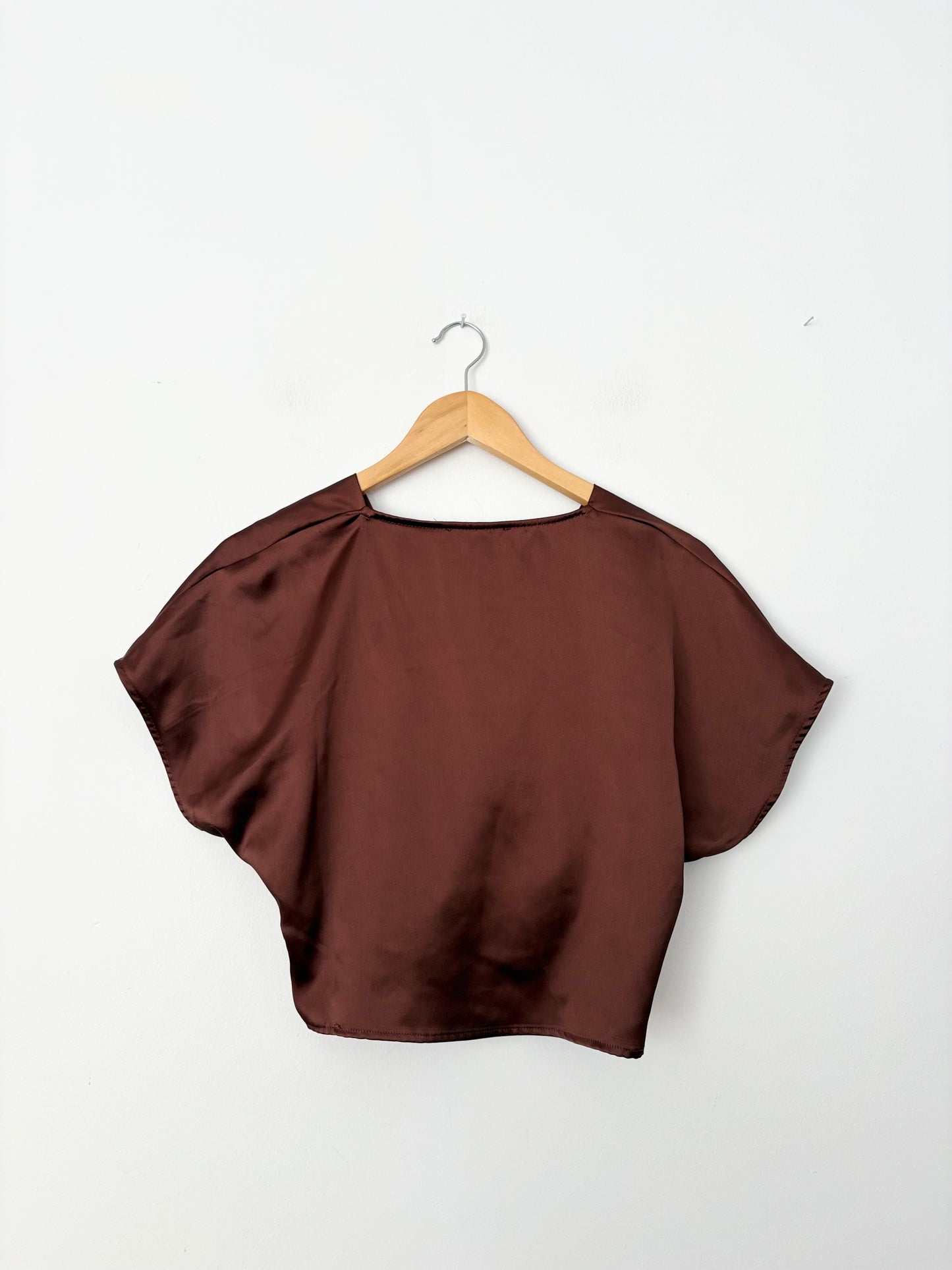 House of Harlow 1960 brown satin knotted top Medium