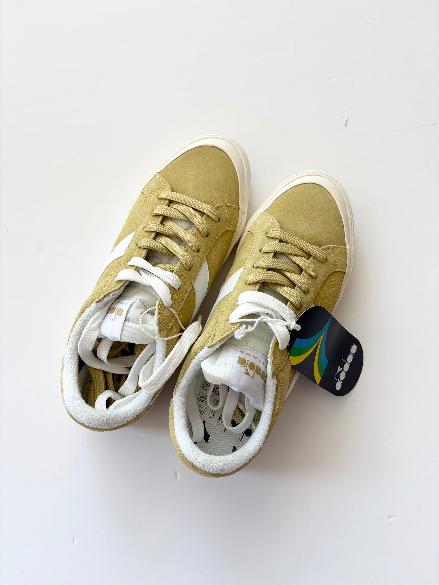 Diadora Melody suede trainers US7.5