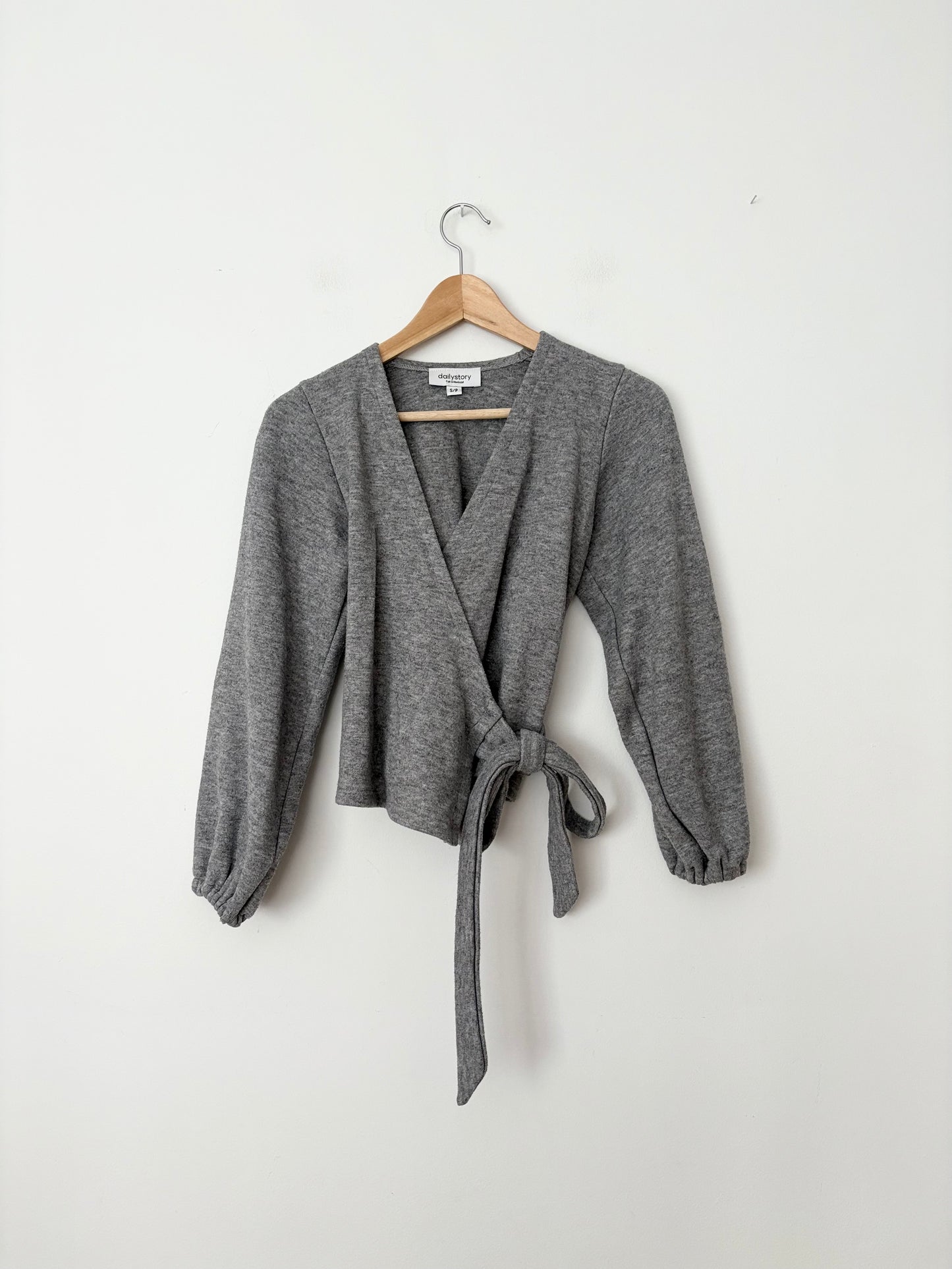 Daily story wrap sweatshirt XS/S
