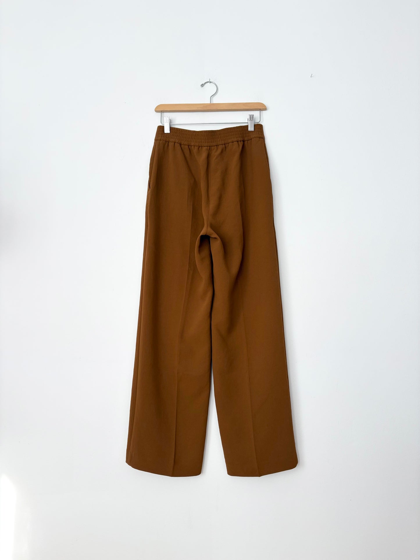 Pantalon en crêpe taille haute et jambes larges Wilfred Alanya, taille S