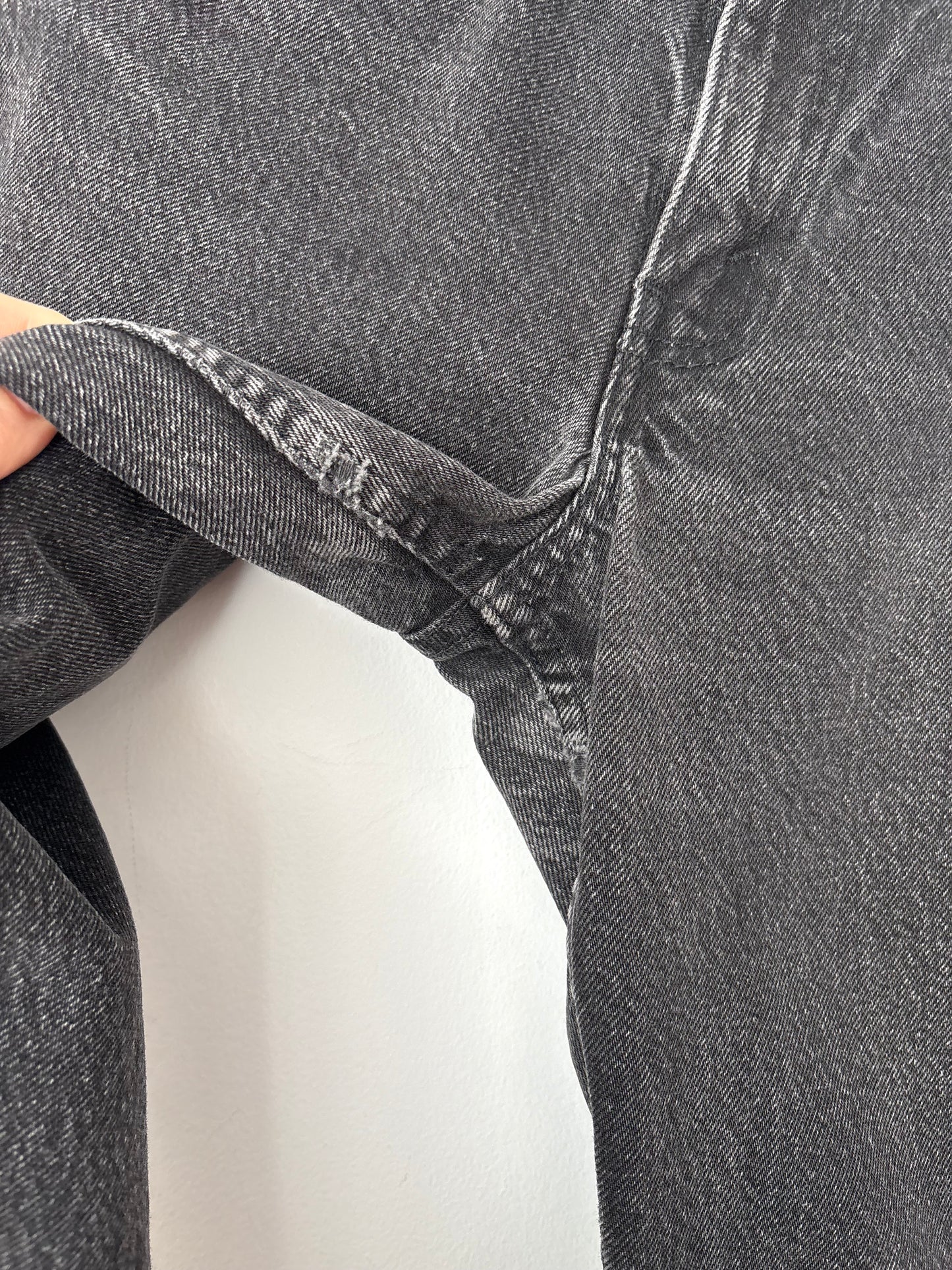 Vintage black levis 550 W25/26