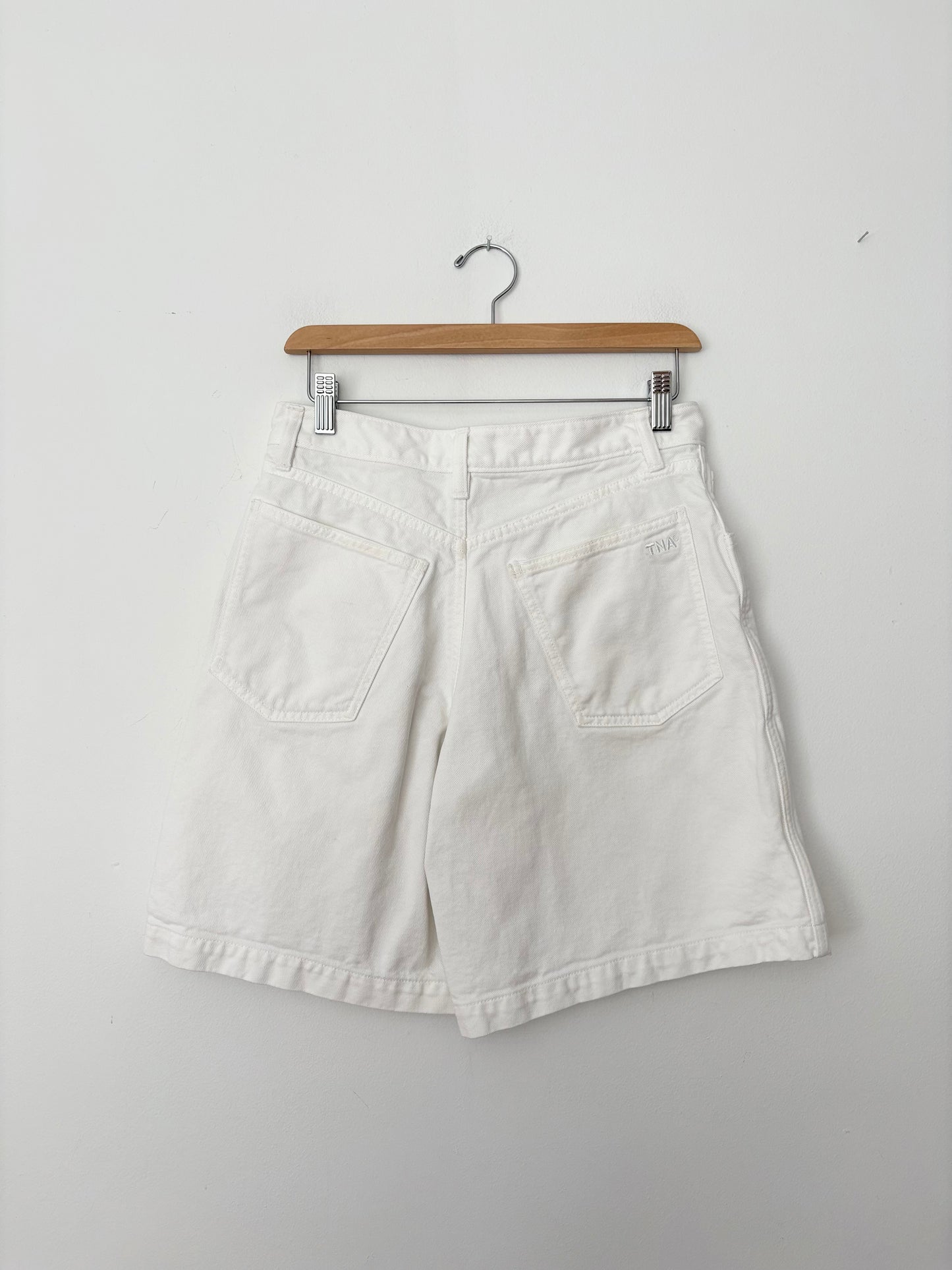 TNA Kennedy short in white W27