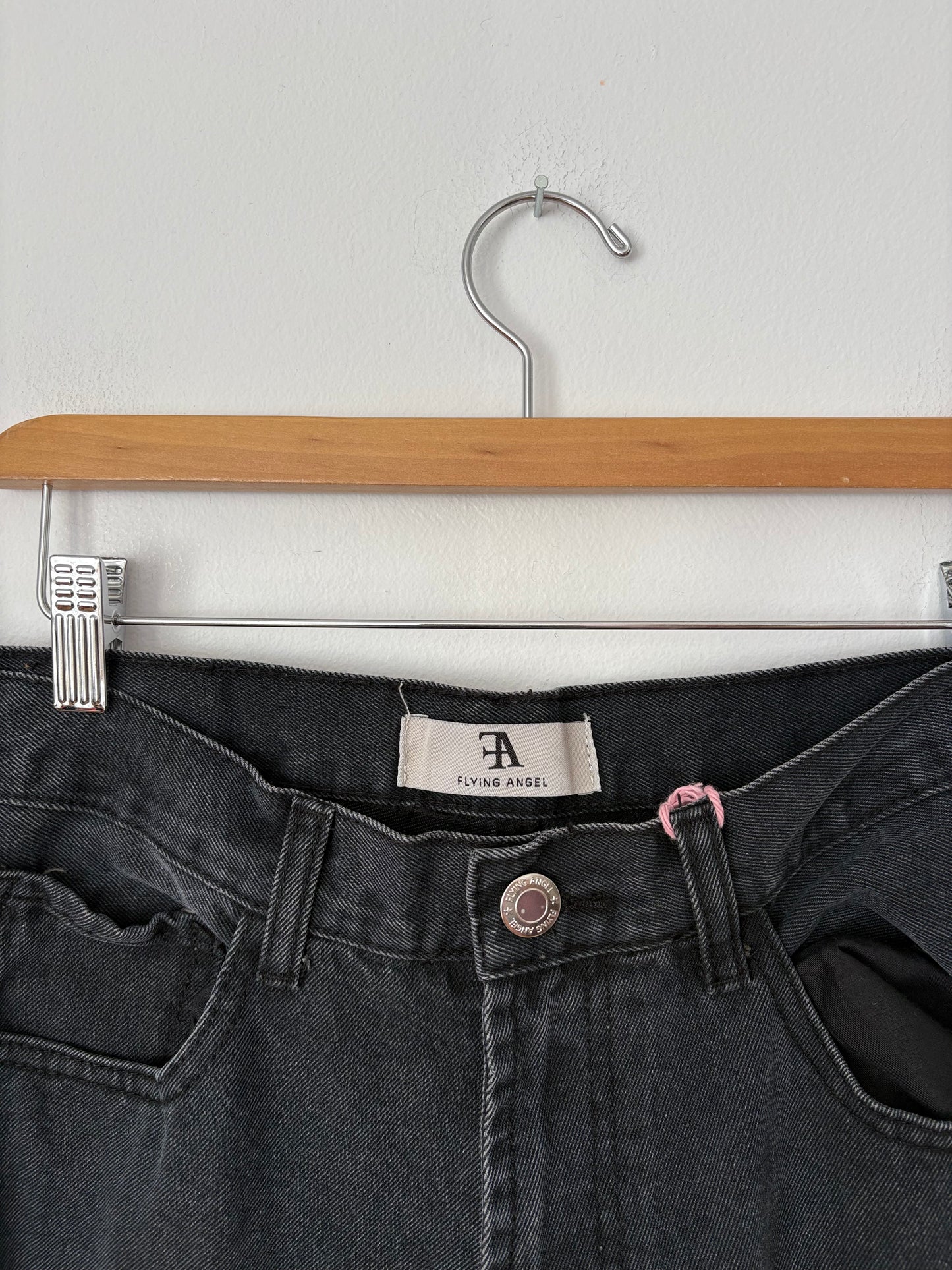 Jean Flying Angels à découpes style tonneau W29/30