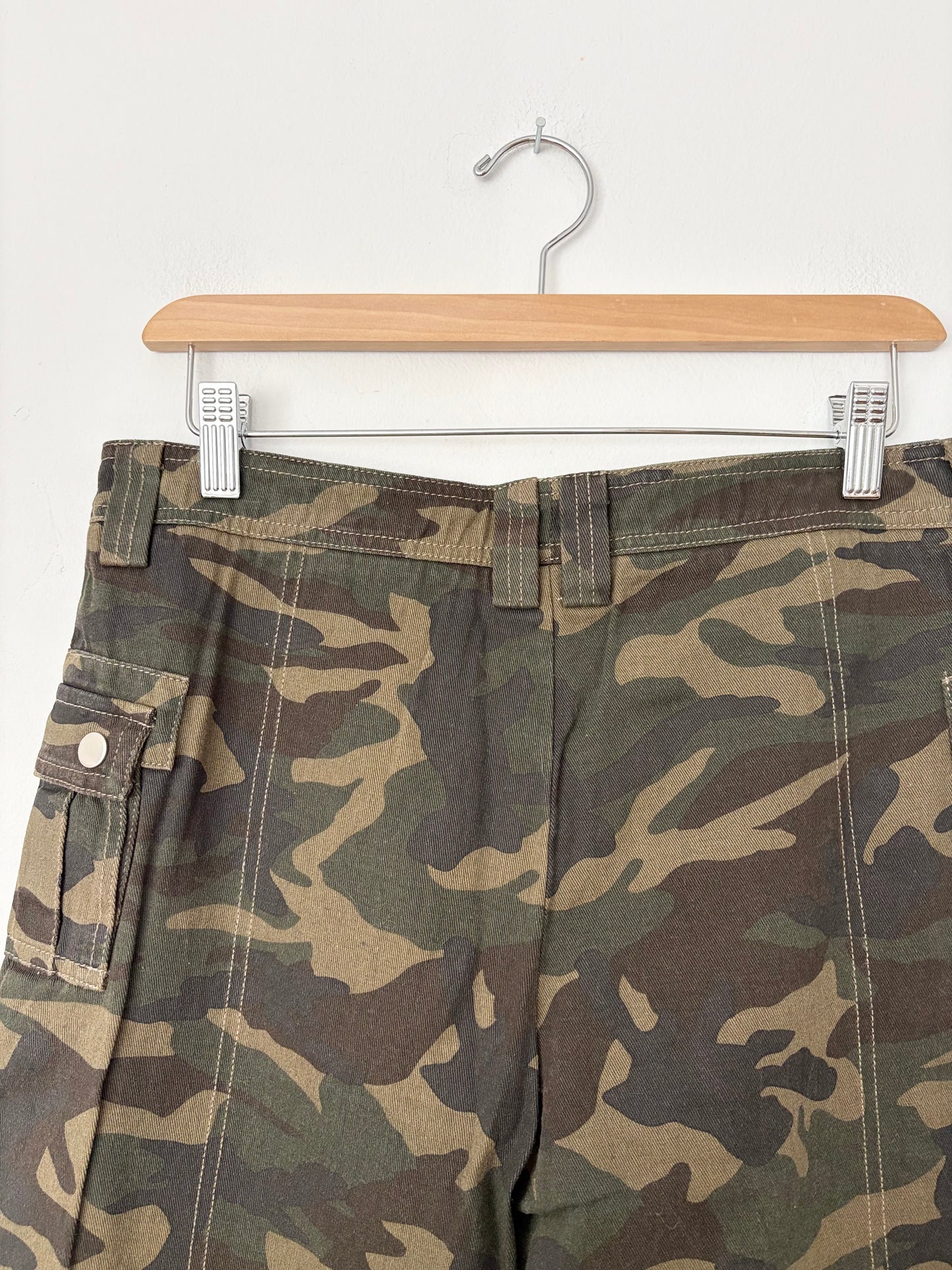 Pantalon cargo taille basse Edikted Aya, taille M