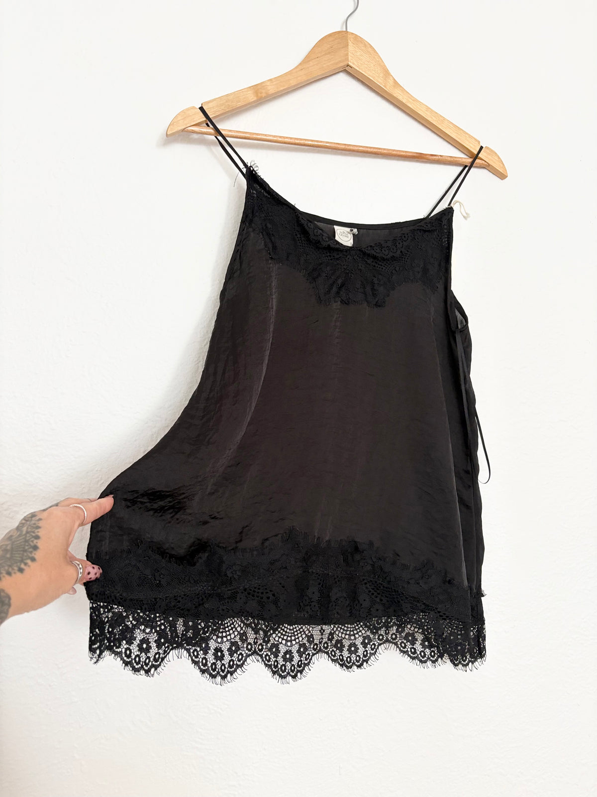 Camisole en satin à détail en dentelle paper crane Taille S