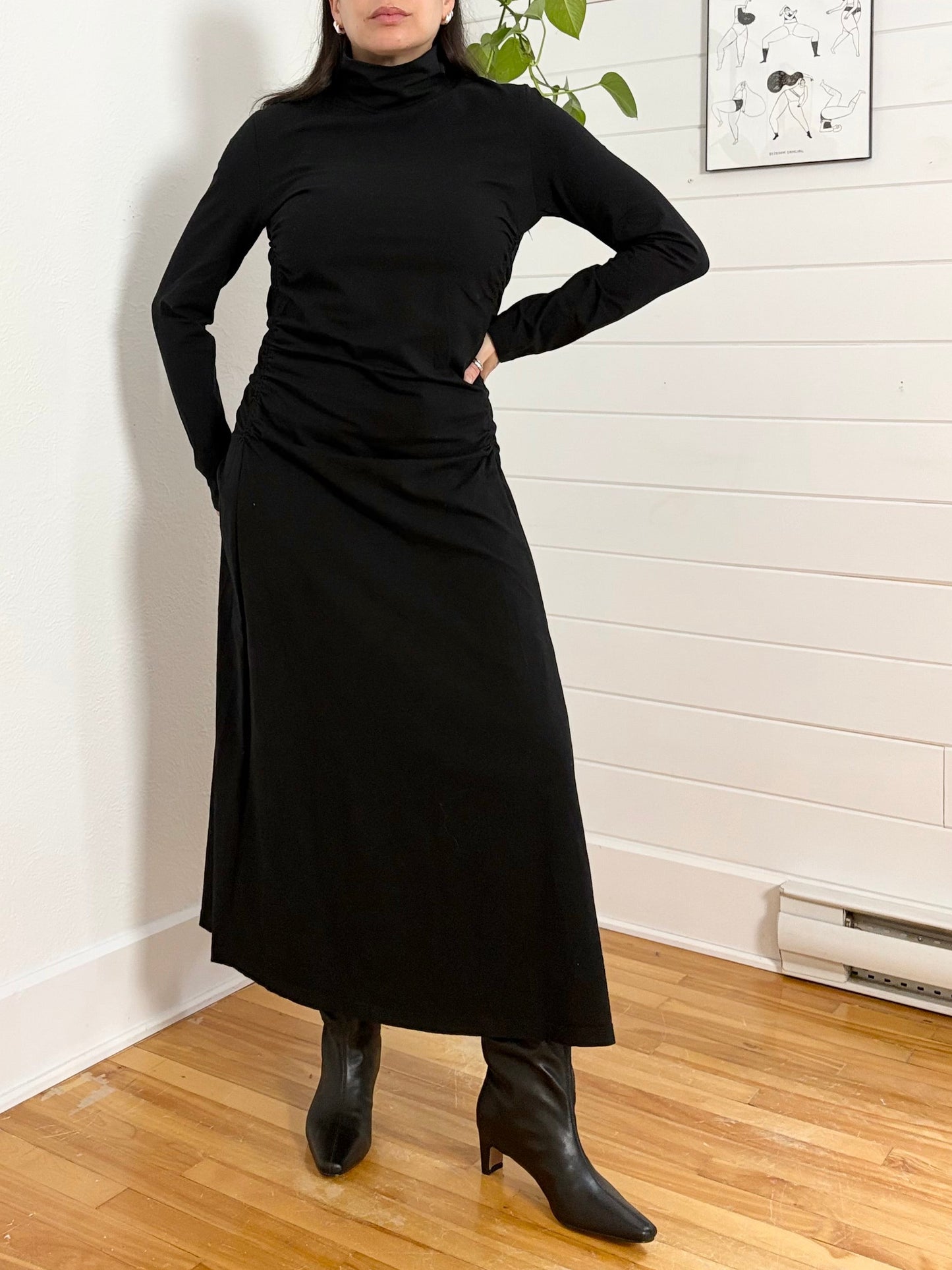 Robe midi froncée à col montant COS, taille L