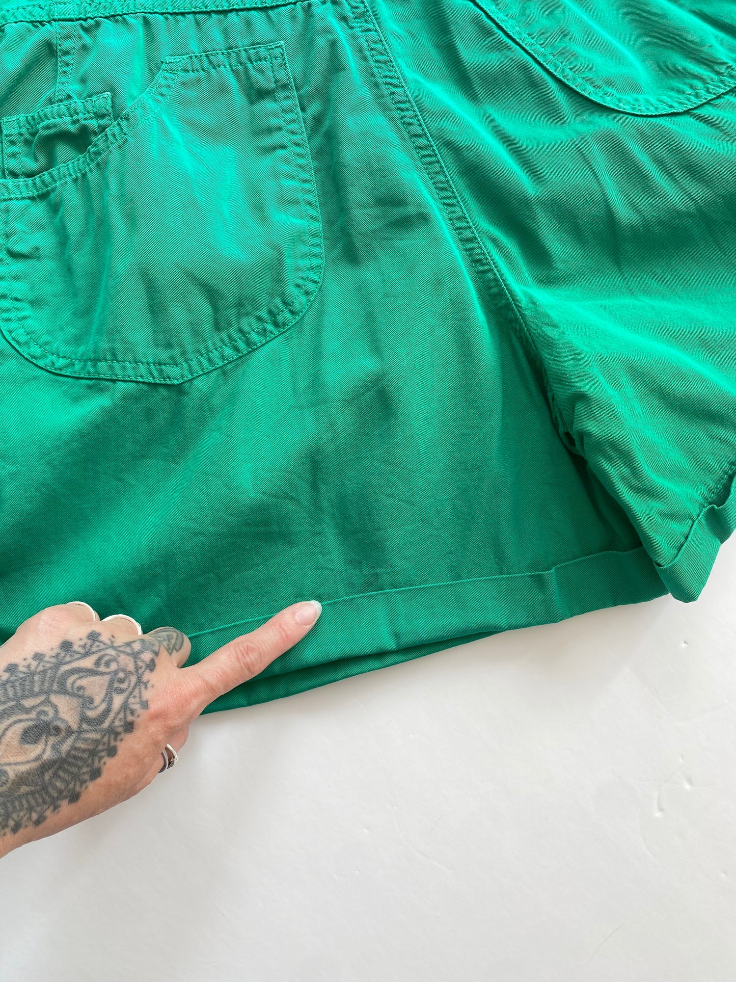 Short vintage United Colors of Benetton W27 