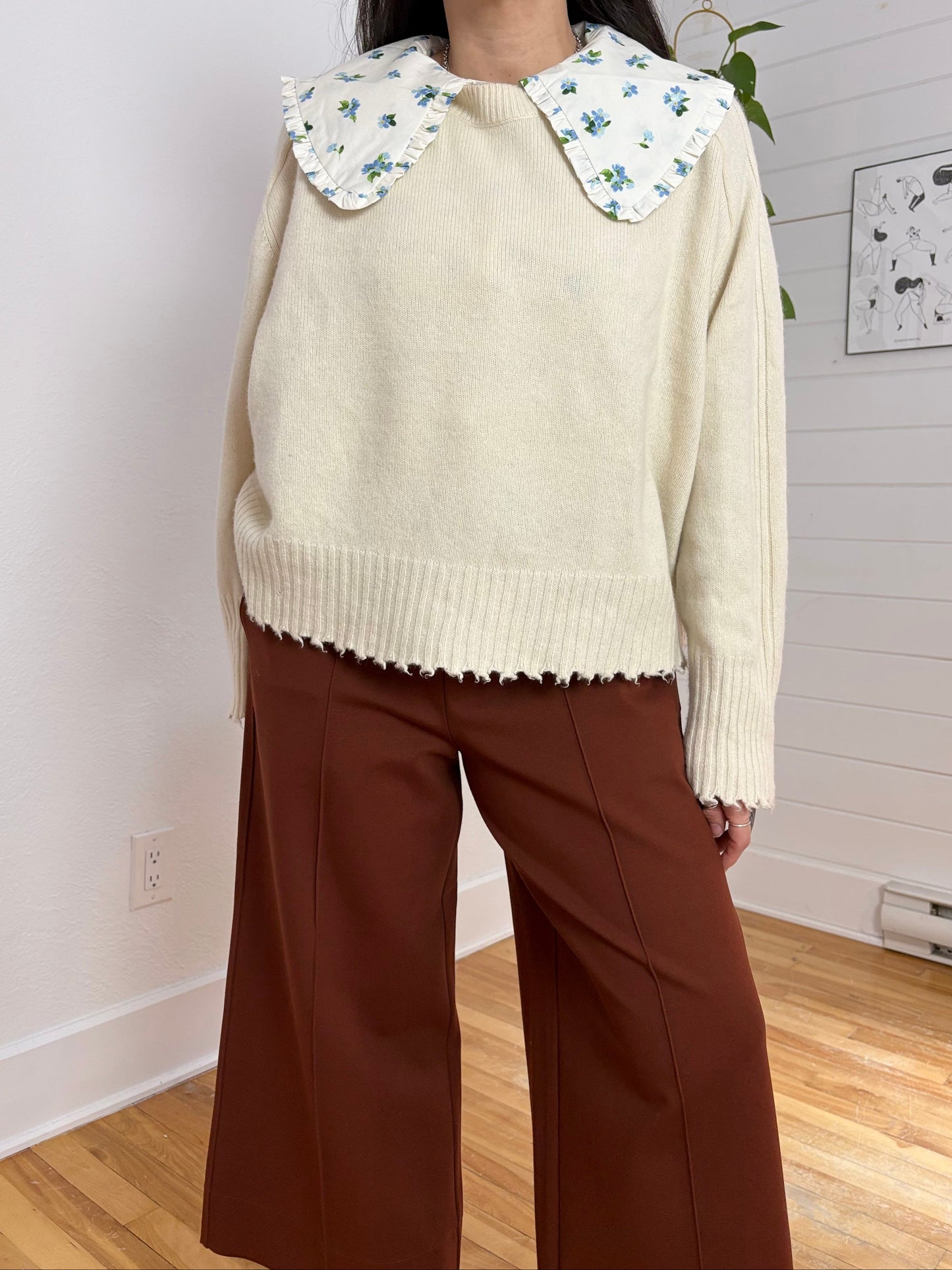 Weworewhat ruffle collar sleeveless blouse XS/S