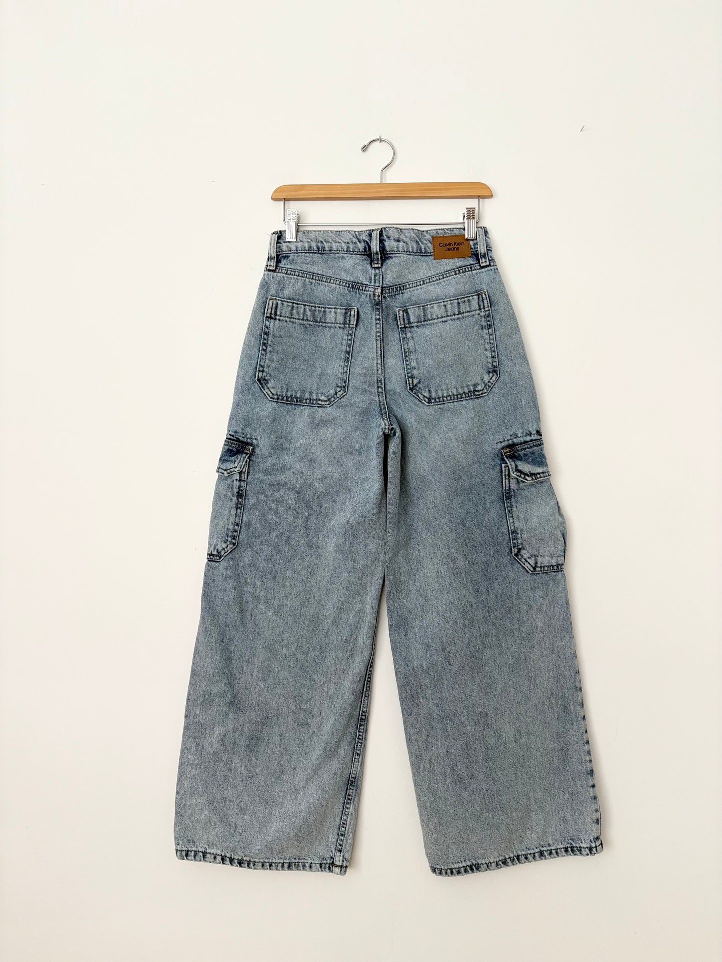 Calvin Klein super high rise wide leg cargo jeans W26