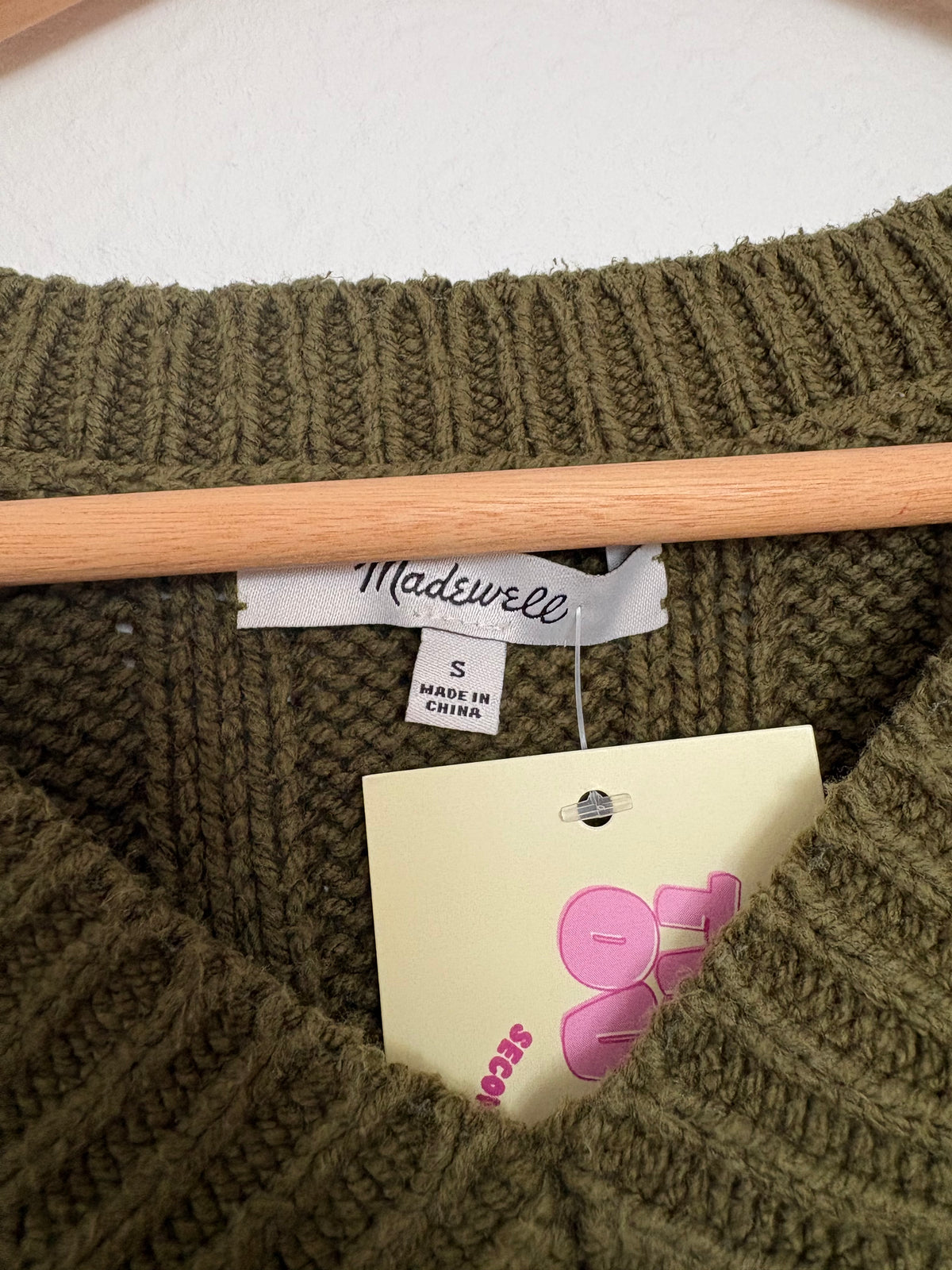 Madewell cable knit V neck crop sweater Small