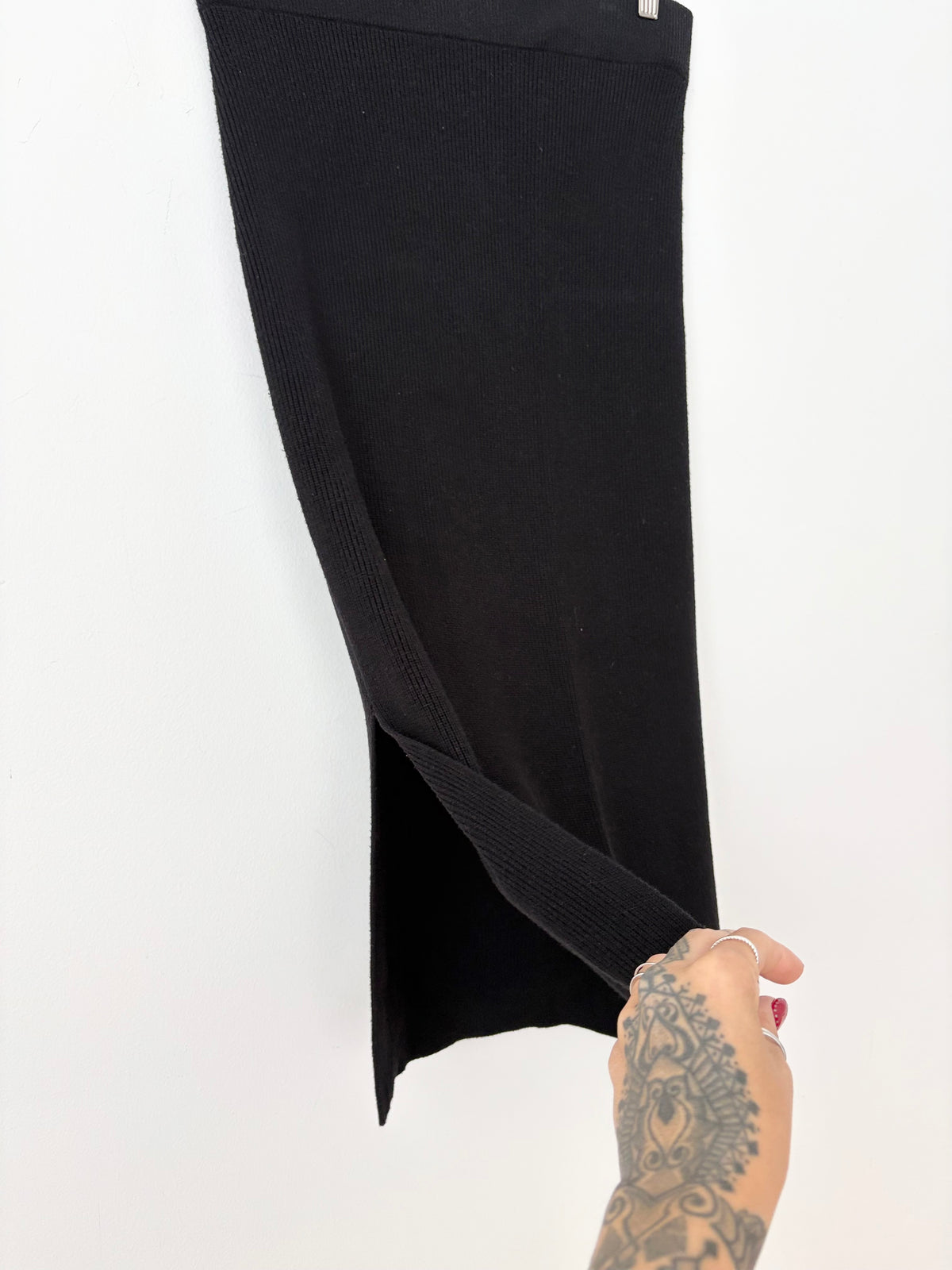 White + Warren ribbed knit midi skirt Small