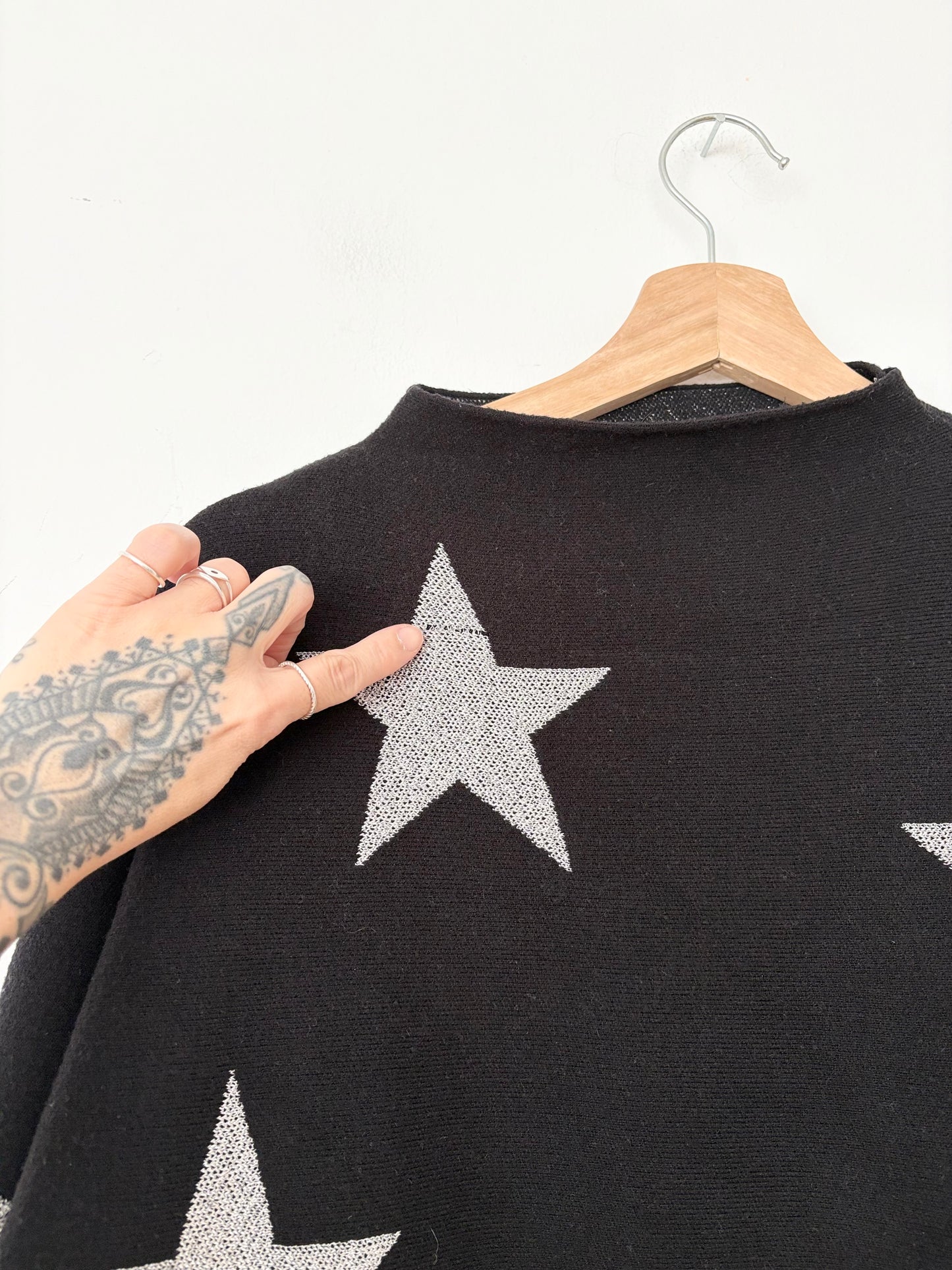 Pull Sioni à col roulé imprimé étoiles, taille M