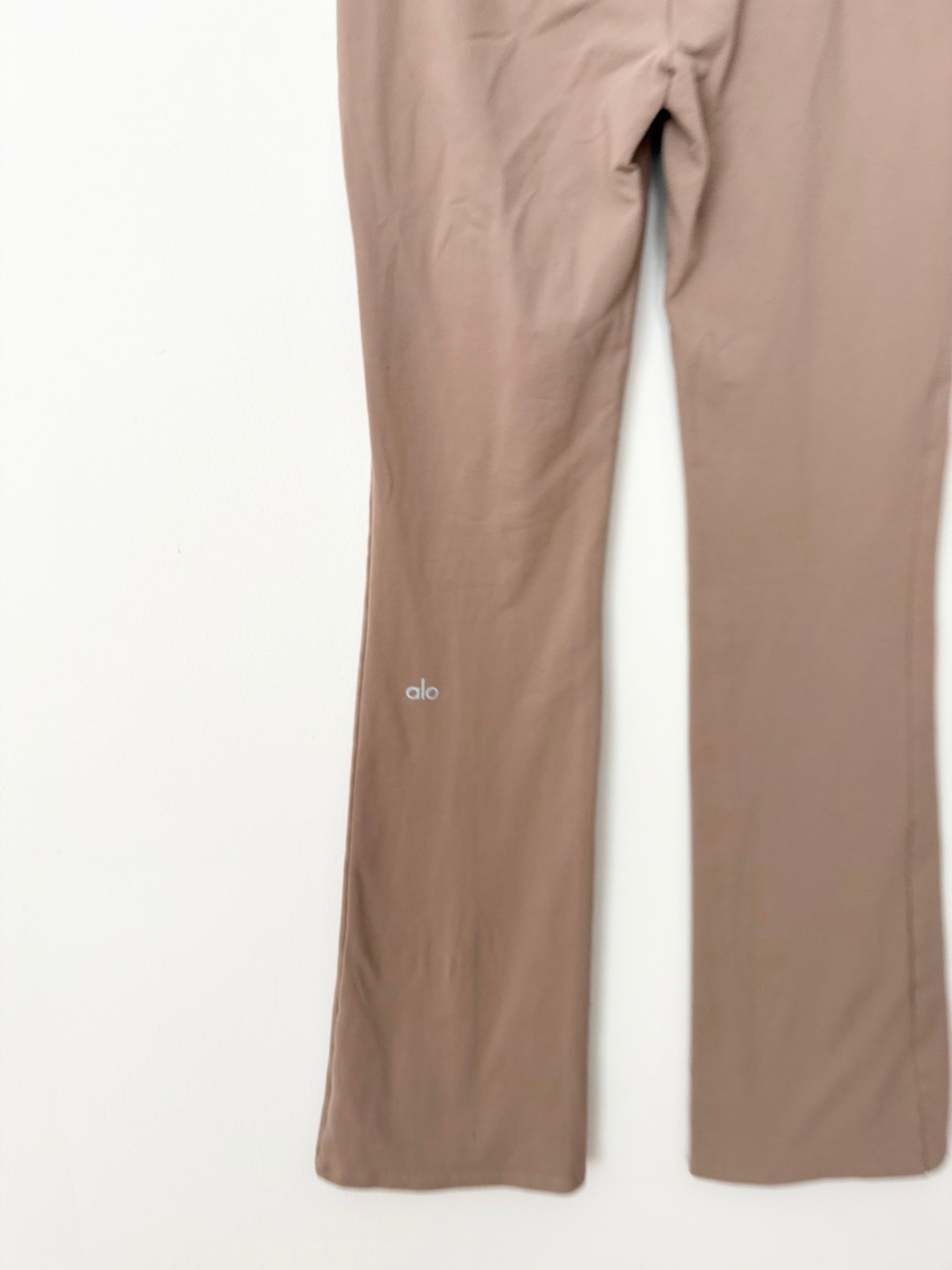 Alo Yoga leggings fuselés taille haute évasé Airbrush Medium